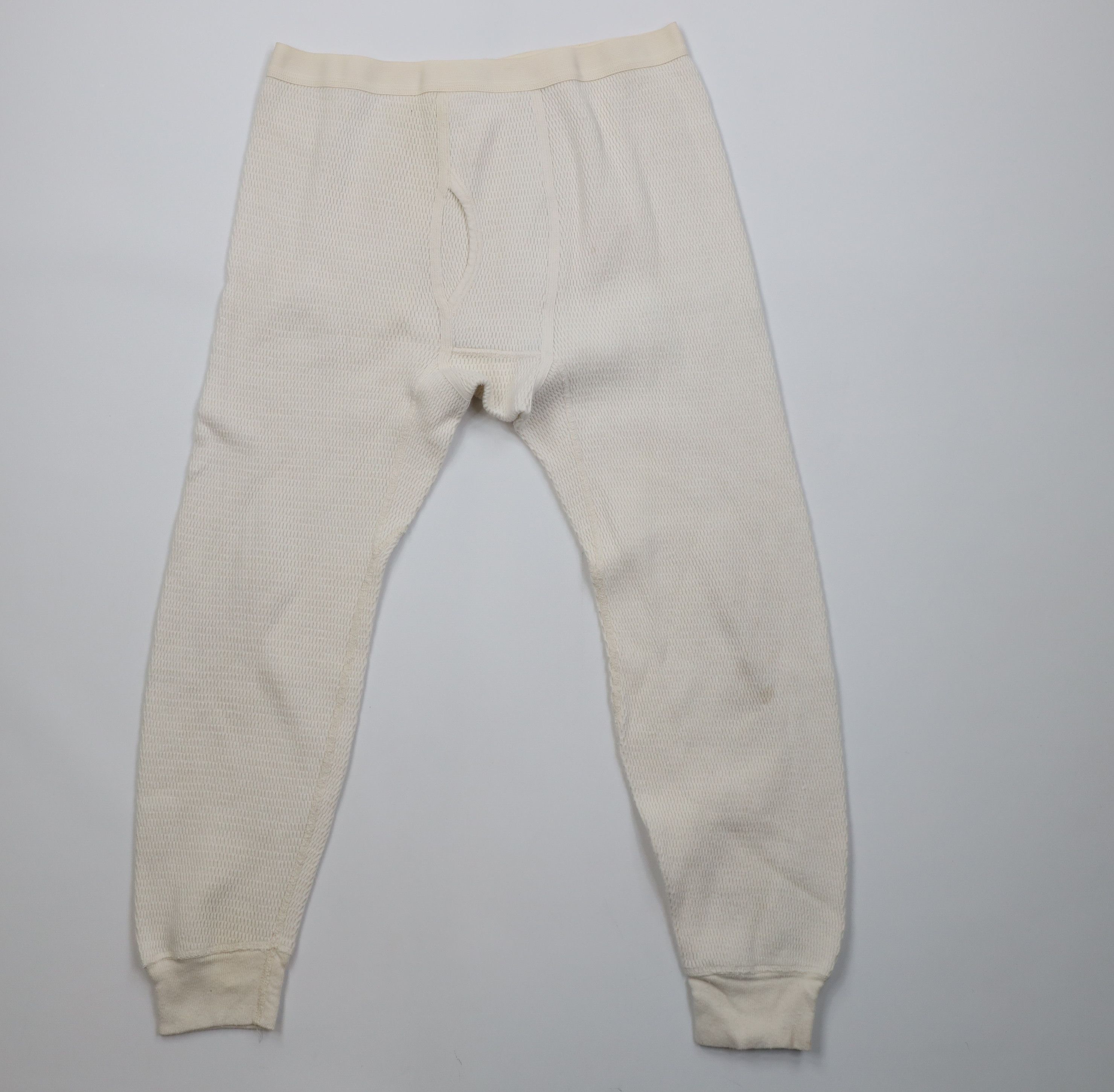 Vintage Vintage 70s Streetwear Thermal Waffle Knit Joggers Pants USA Size US 36 / EU 52 - 1 Thumbnail