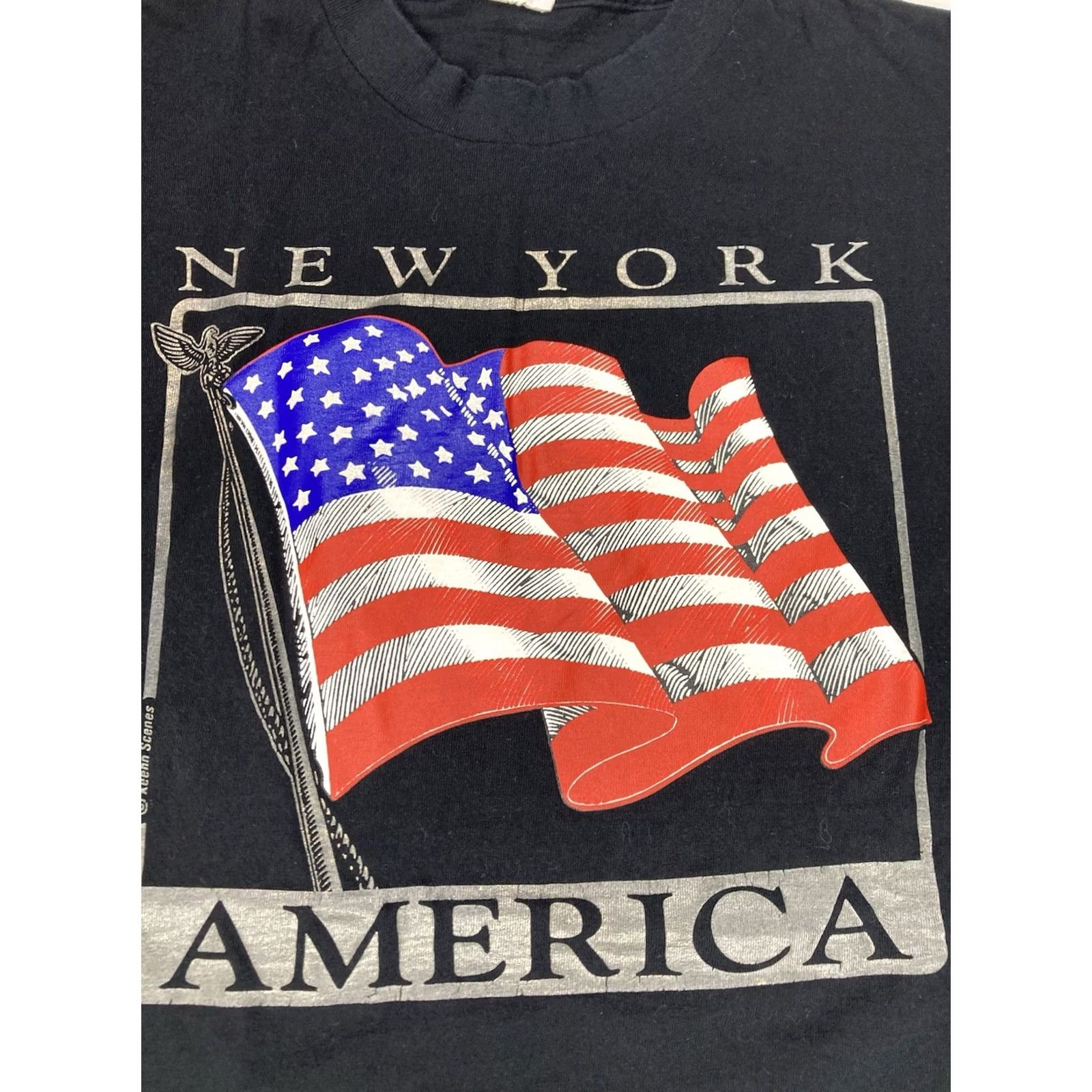 Vintage VINTAGE New York USA Flag Graphic T-shirt Men L 90s Cotton Black Crew Neck Short Sleeve Logo 1990s City Size US L / EU 52-54 / 3 - 2 Thumbnail