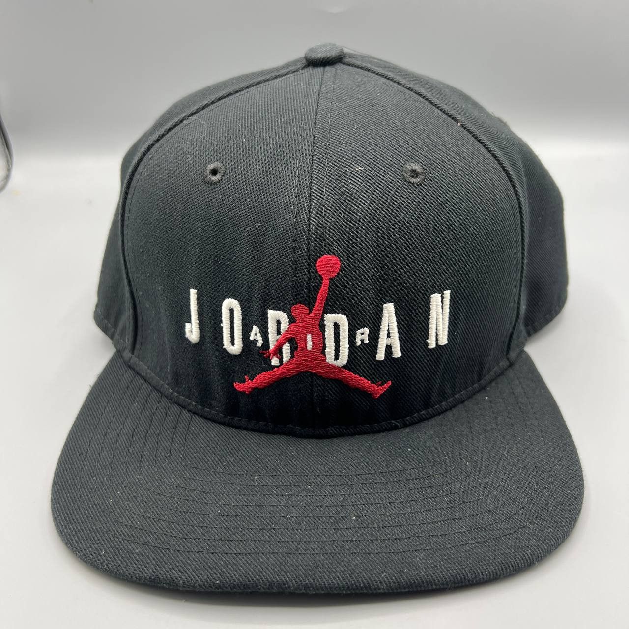 Jordan Brand Air Jordan Hat Men Embroidered Logo Jumpman Snap Back Cap Size ONE SIZE - 1 Thumbnail