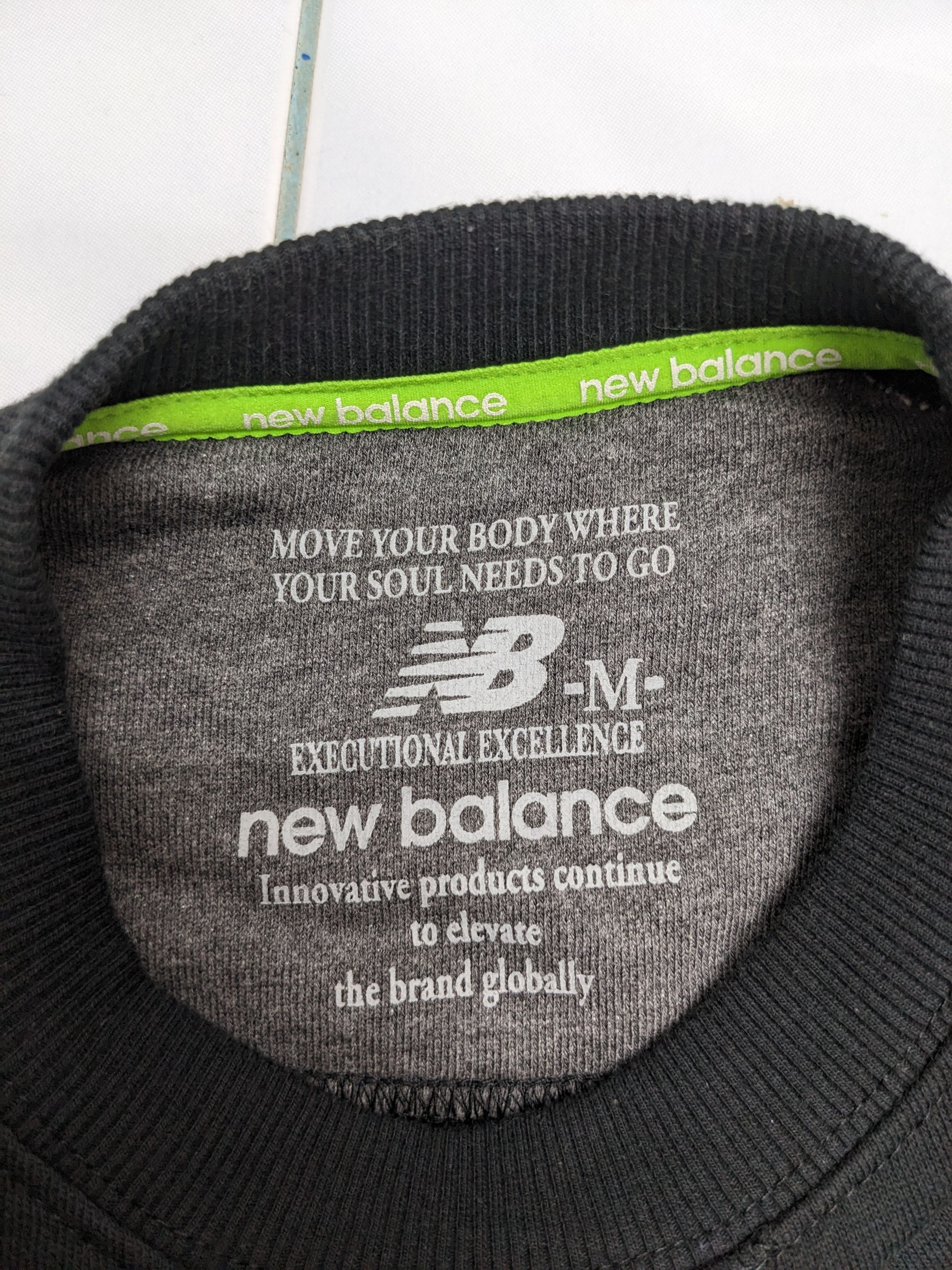 New Balance NEW BALANCE STREETWEAR SWEATSHIRT Size US M / EU 48-50 / 2 - 6 Thumbnail