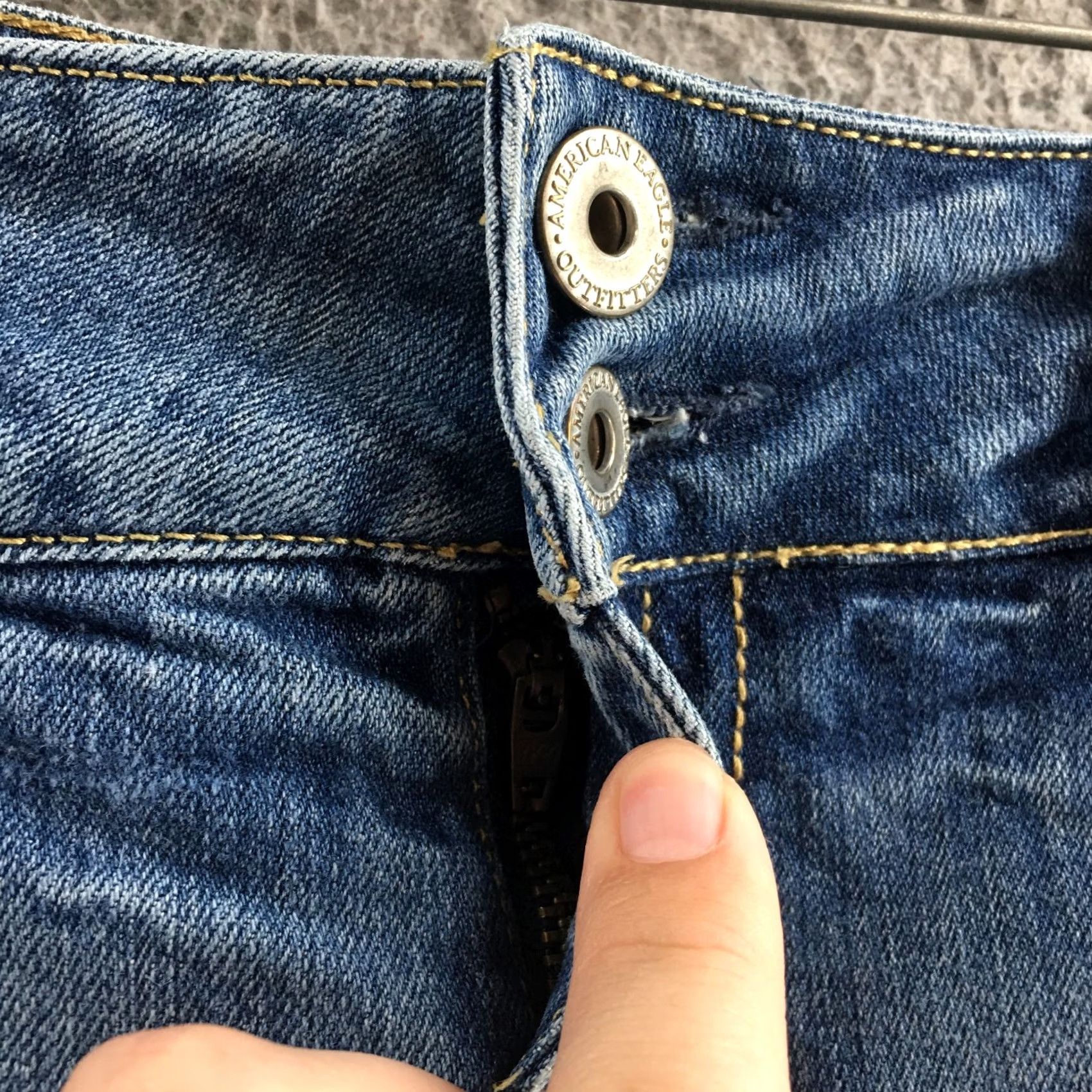 Vintage American Eagle Straight Leg Jeans Womens 10 Blue Denim Button Front Zip Fly Jeans Women 10 Blue Denim Belt 5-Pocket Solid Vintage No? Size 32" / US 10 / IT 46 - 5 Thumbnail