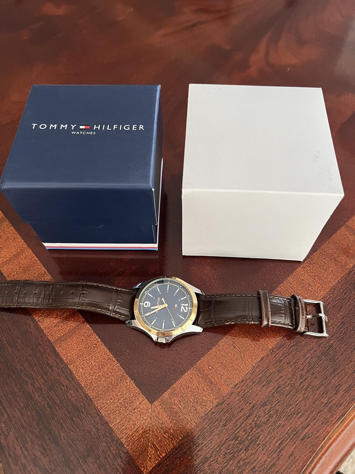 Tommy Hilfiger Tommy Hilfiger Watch Size ONE SIZE - 1 Thumbnail