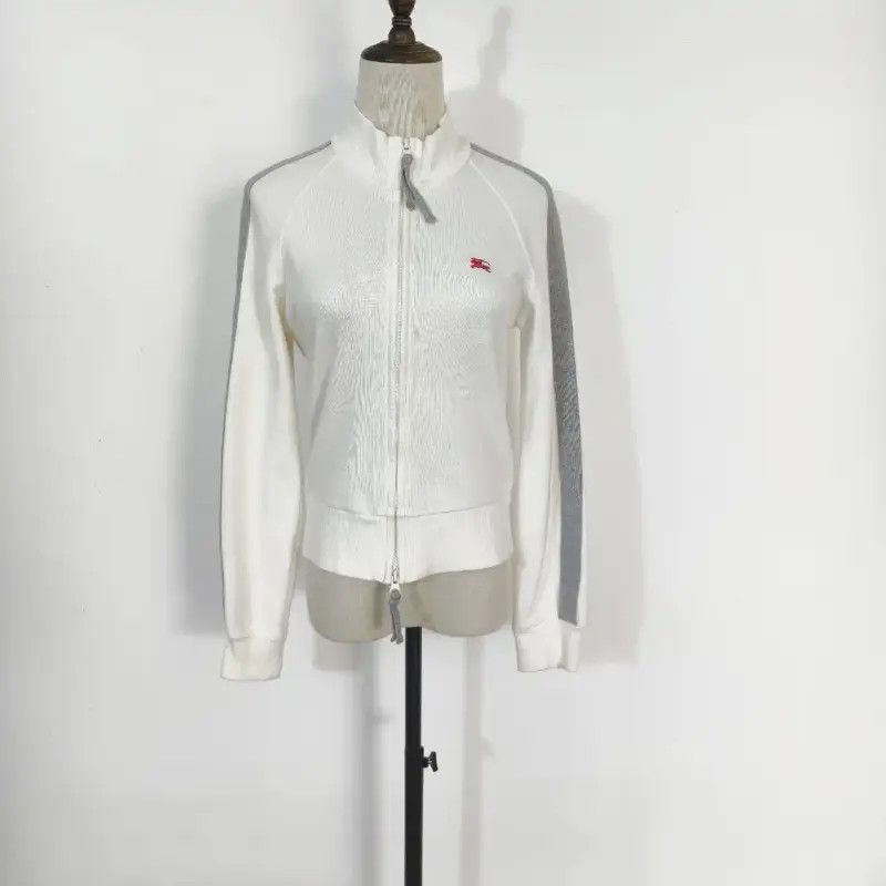 Burberry Burberry Women's Long Sleeve Cardigan in White Size M / US 6-8 / IT 42-44 - 1 Thumbnail