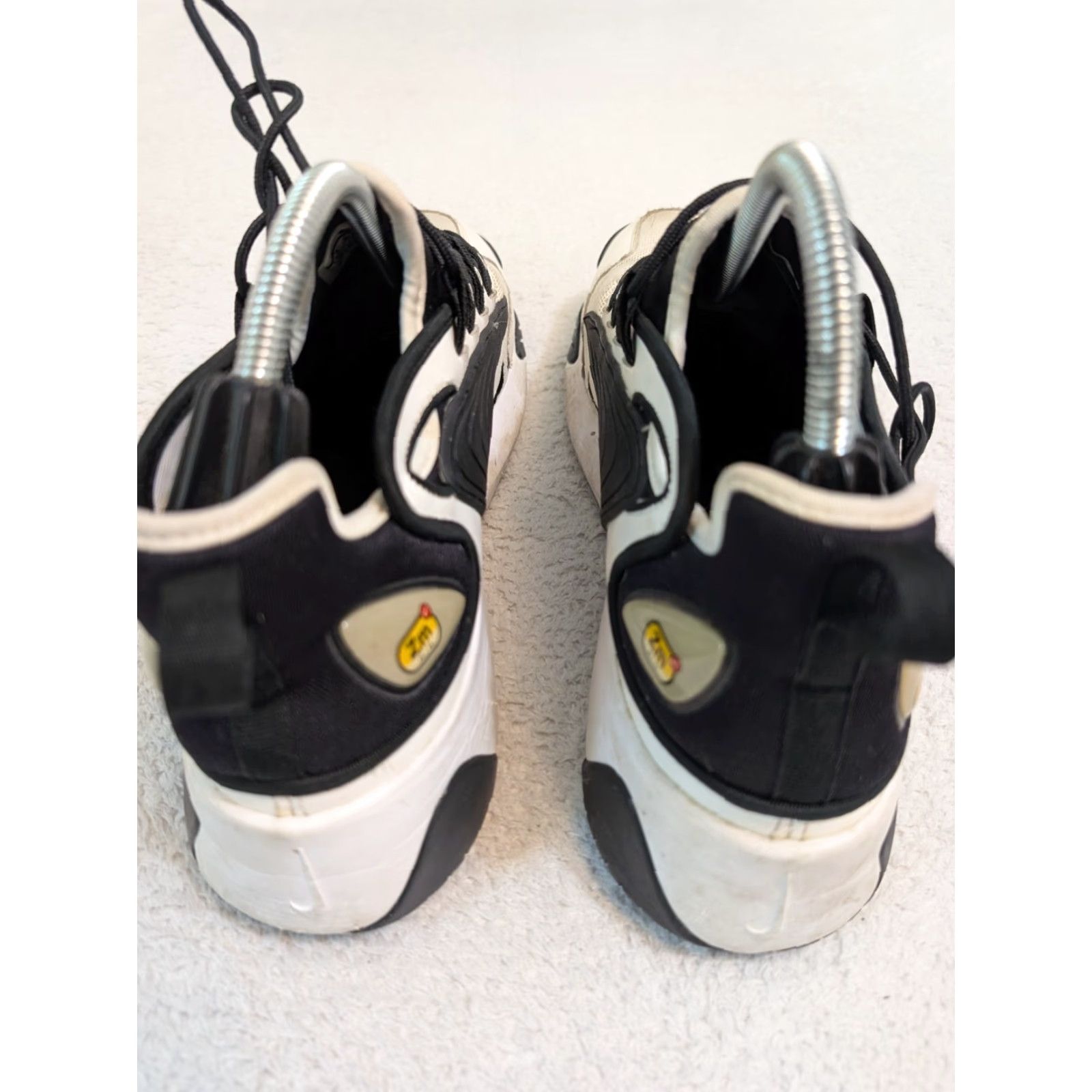 Nike NIKE Men's 11.5 Zoom 2000 Sneakers White/Black A00269-101 Shoes Mens 11.5 White Black Japan Vintage? Size US 12 / EU 45 - 6 Thumbnail