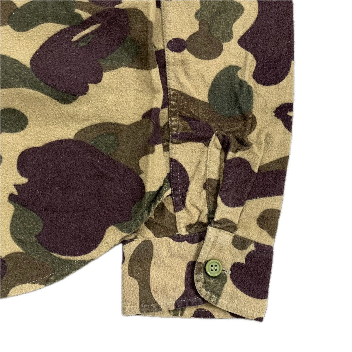 Bape × Vintage Vintage A Bathing Ape Iconic Camouflage Flanel Shirt Size US M / EU 48-50 / 2 - 11 Thumbnail