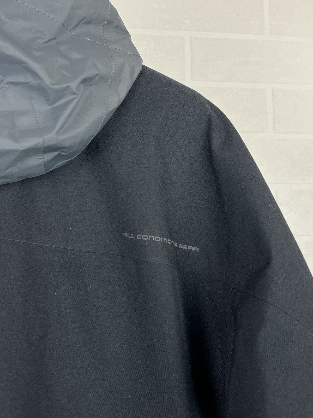 Nike ACG NIKE ACG Jacket Waterproof Gore Tex 2 Logos Vintage Black Size US M / EU 48-50 / 2 - 15 Thumbnail