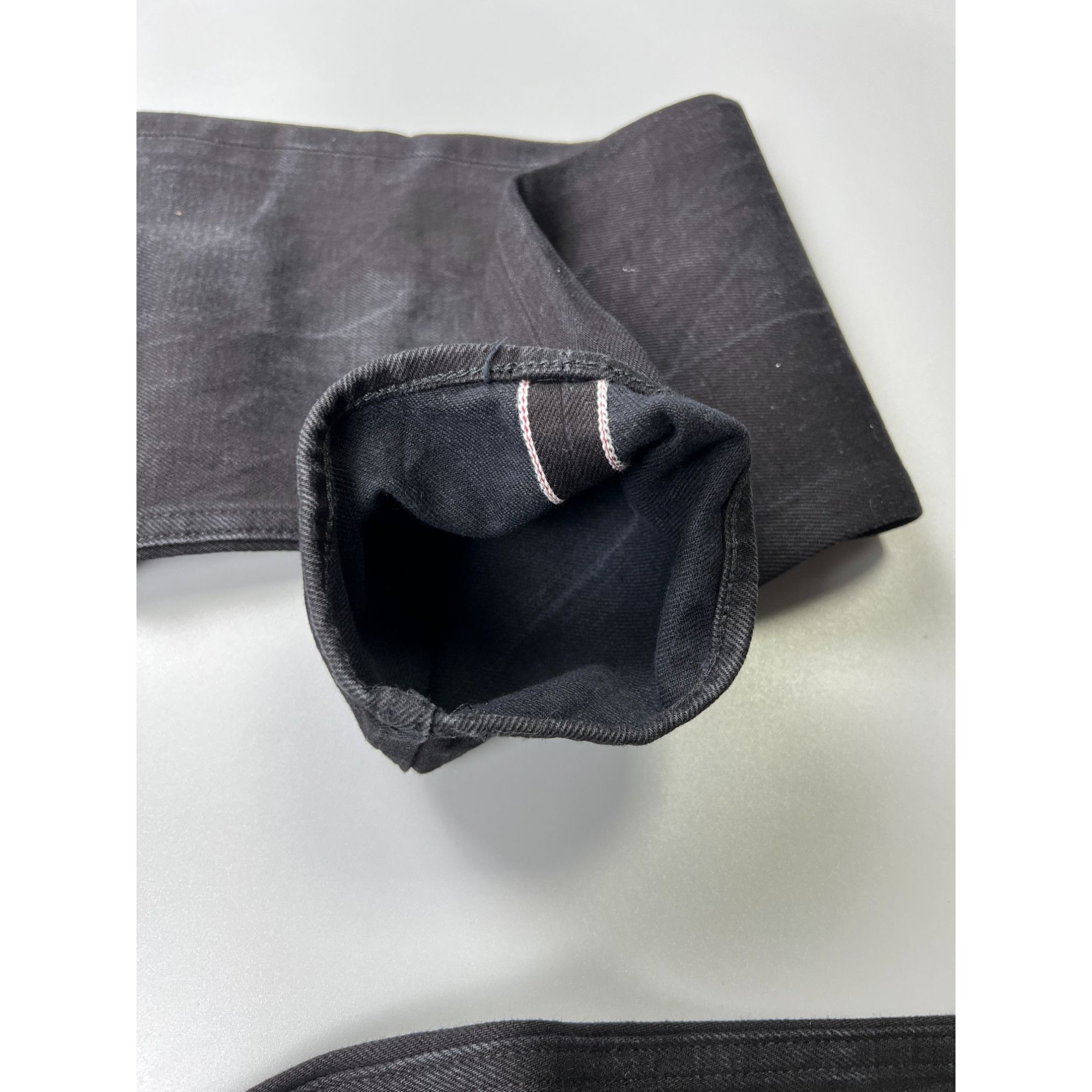 Kings Of Indigo Kings Of Indigo 13 OZ Charles Selvage Denim Jeans (Y0934) Size US 30 / EU 46 - 14 Thumbnail