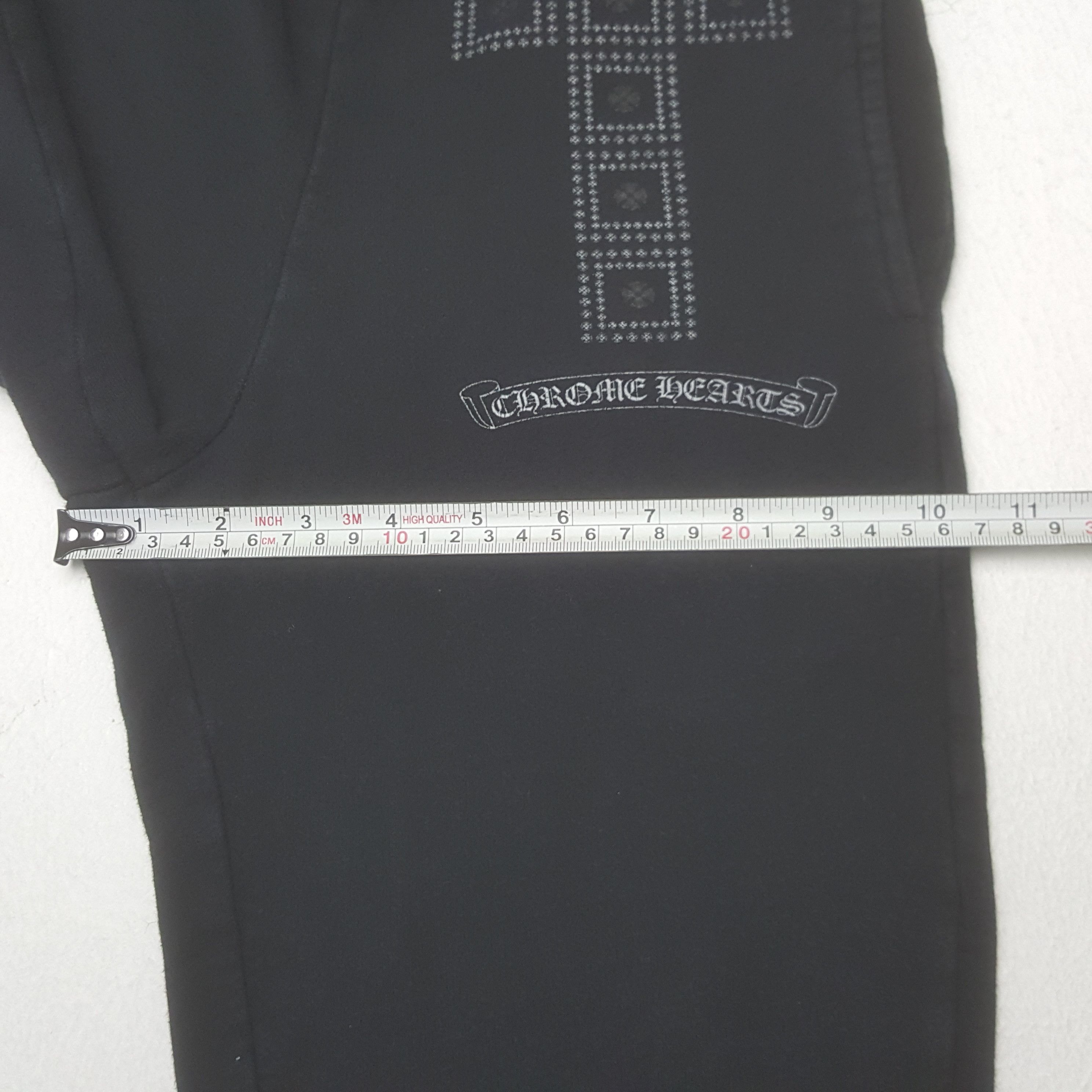 Chrome Hearts Vintage Chrome Hearts Cross Logo Jogger Pants Size 25" / US 0 / IT 36 - 12 Thumbnail