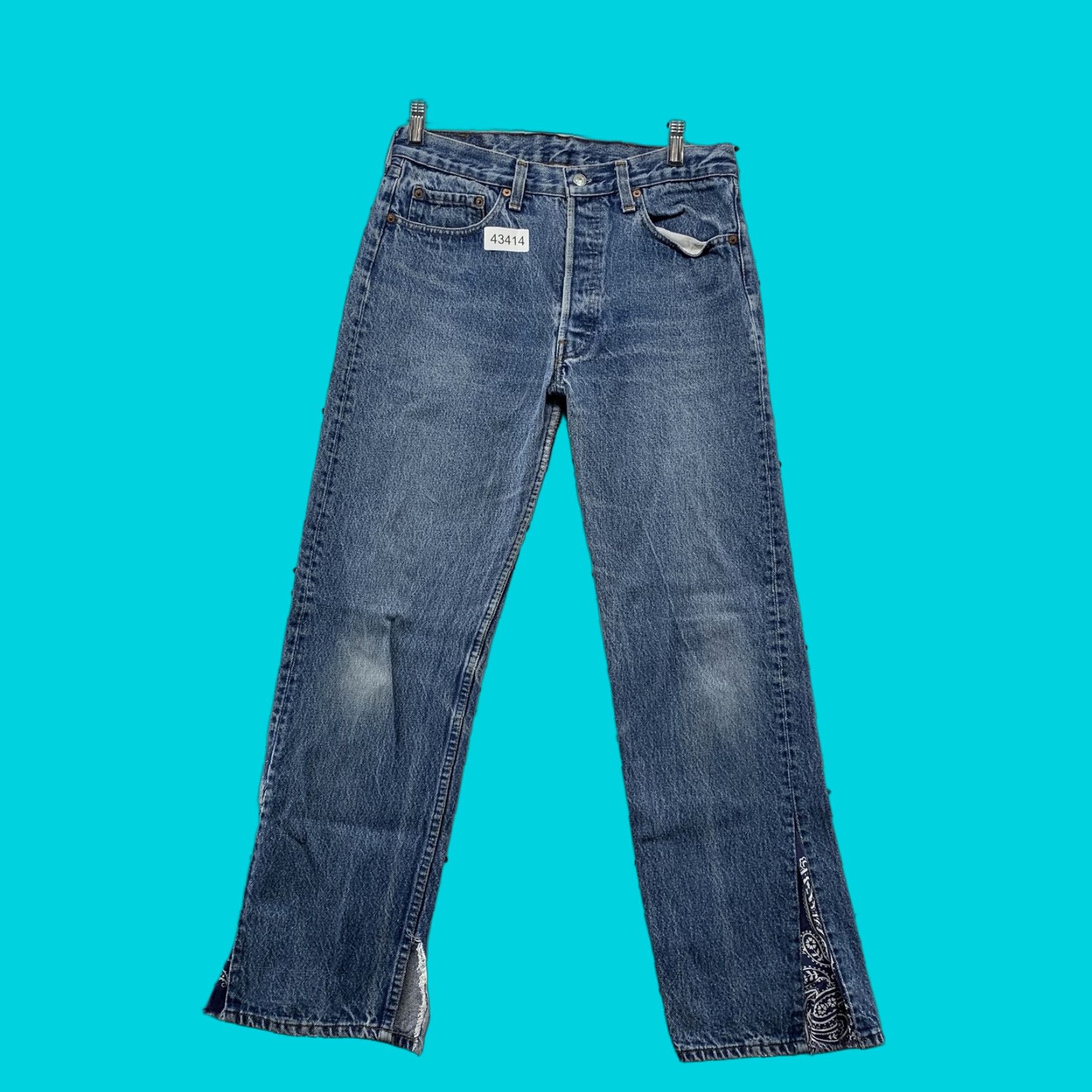 Levi's VINTAGE Levi's 501 Jeans Denim Blue Mens 32x30 Size 30x28 Straight 80s Theme 5-Pocket Mens Jeans Size US 30 / EU 46 - 1 Thumbnail