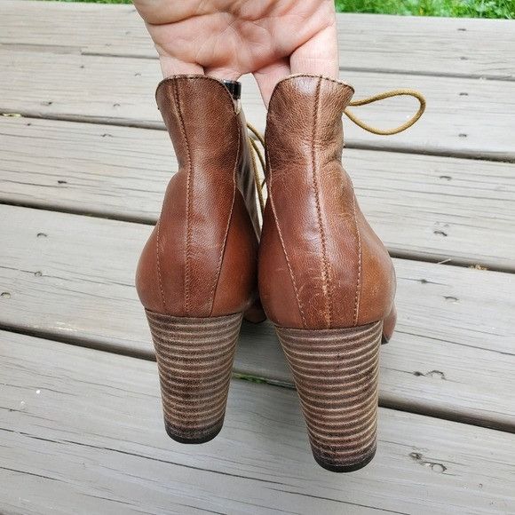Vintage 90s y2k Brown Leather Lace Up Chunky Heel Victorian