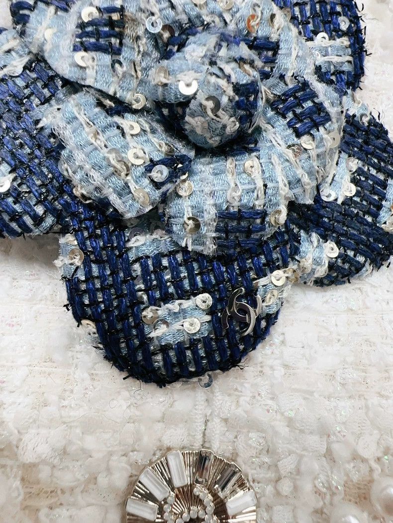 Chanel Chanel Blue Plaid Sequin Camellia Brooch Size ONE SIZE - 5 Thumbnail