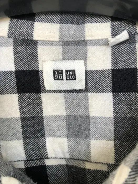 Flannel × Japanese Brand Japanese Brand Uniqlo Plaid Tartan Flannel Shirt 👕 Size US XL / EU 56 / 4 - 3 Thumbnail
