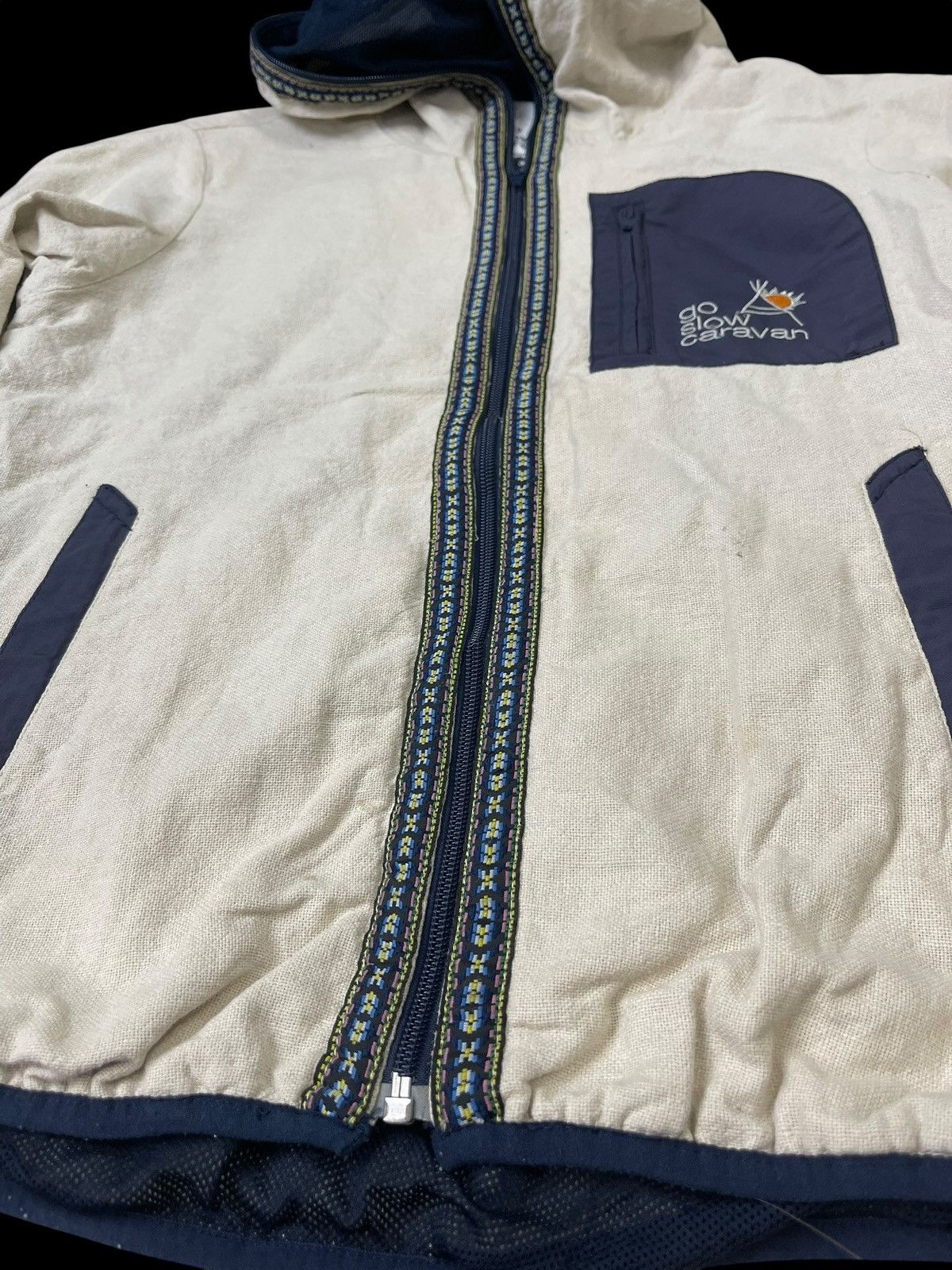 go slow caravan Vintage Go Slow Caravan Aztec Hoodie Streetwear Size US M / EU 48-50 / 2 - 6 Thumbnail