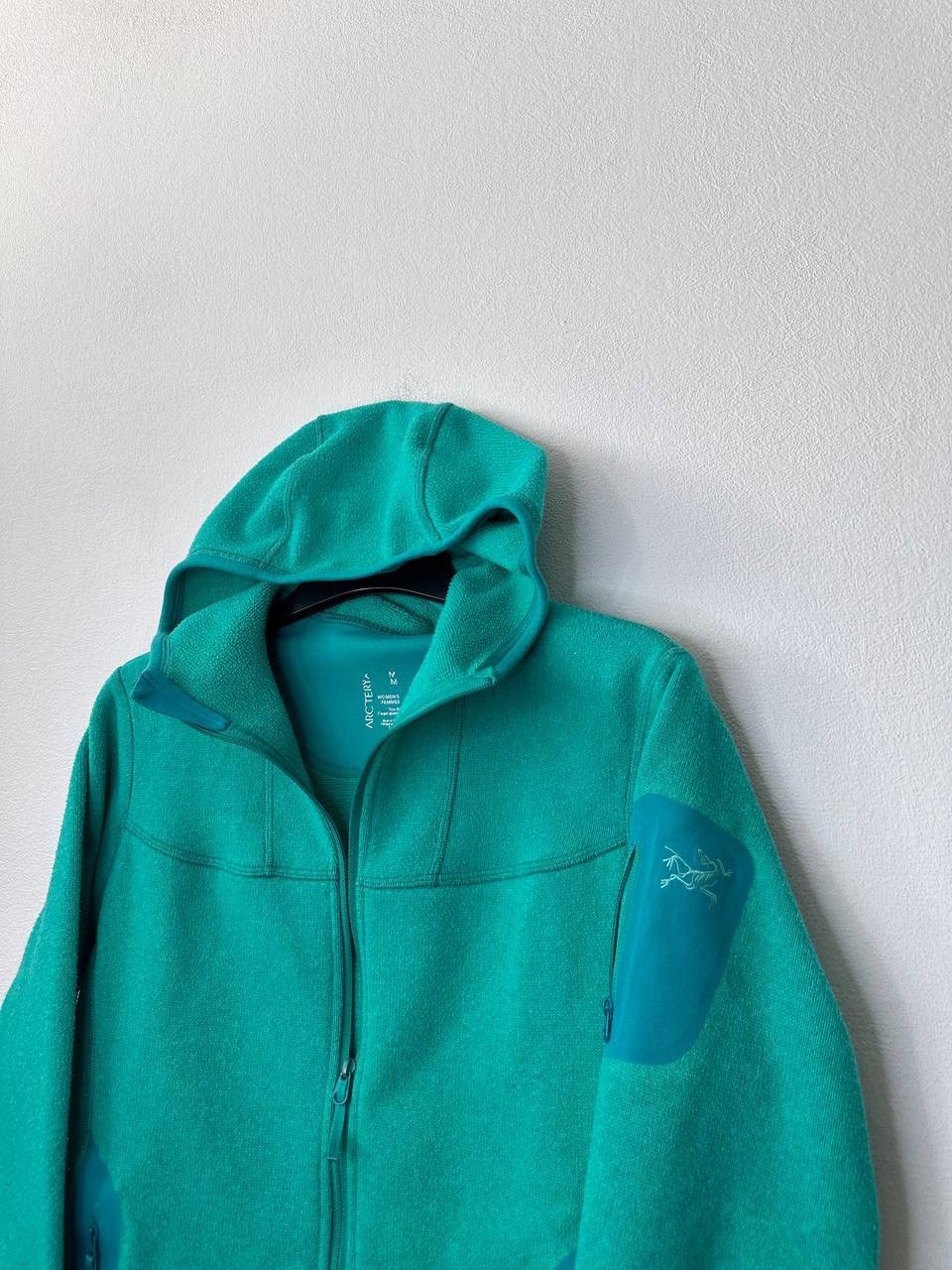 Arc'teryx Arc’teryx Women’s Green Hooded Fleece Jacket Trim Fit Size M Size M / US 6-8 / IT 42-44 - 3 Thumbnail