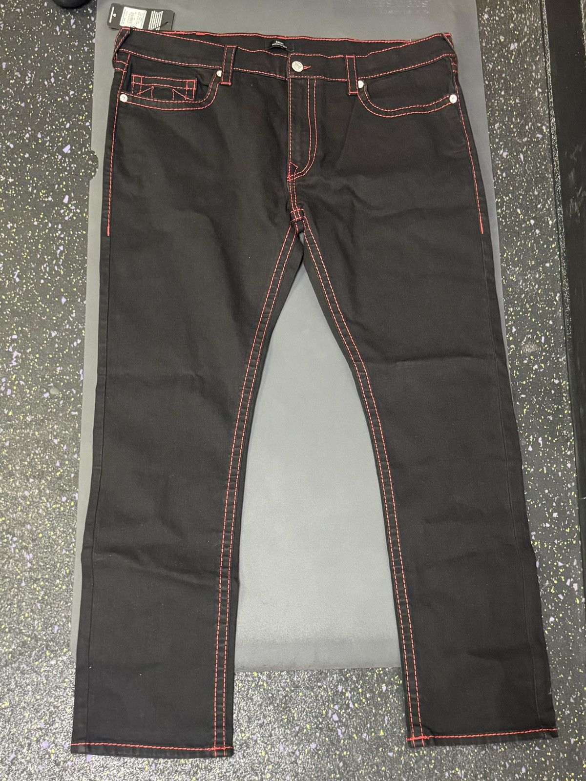 True Religion True Religion Straight Black and red Denim Jeans Size US 44 / EU 60 - 4 Thumbnail