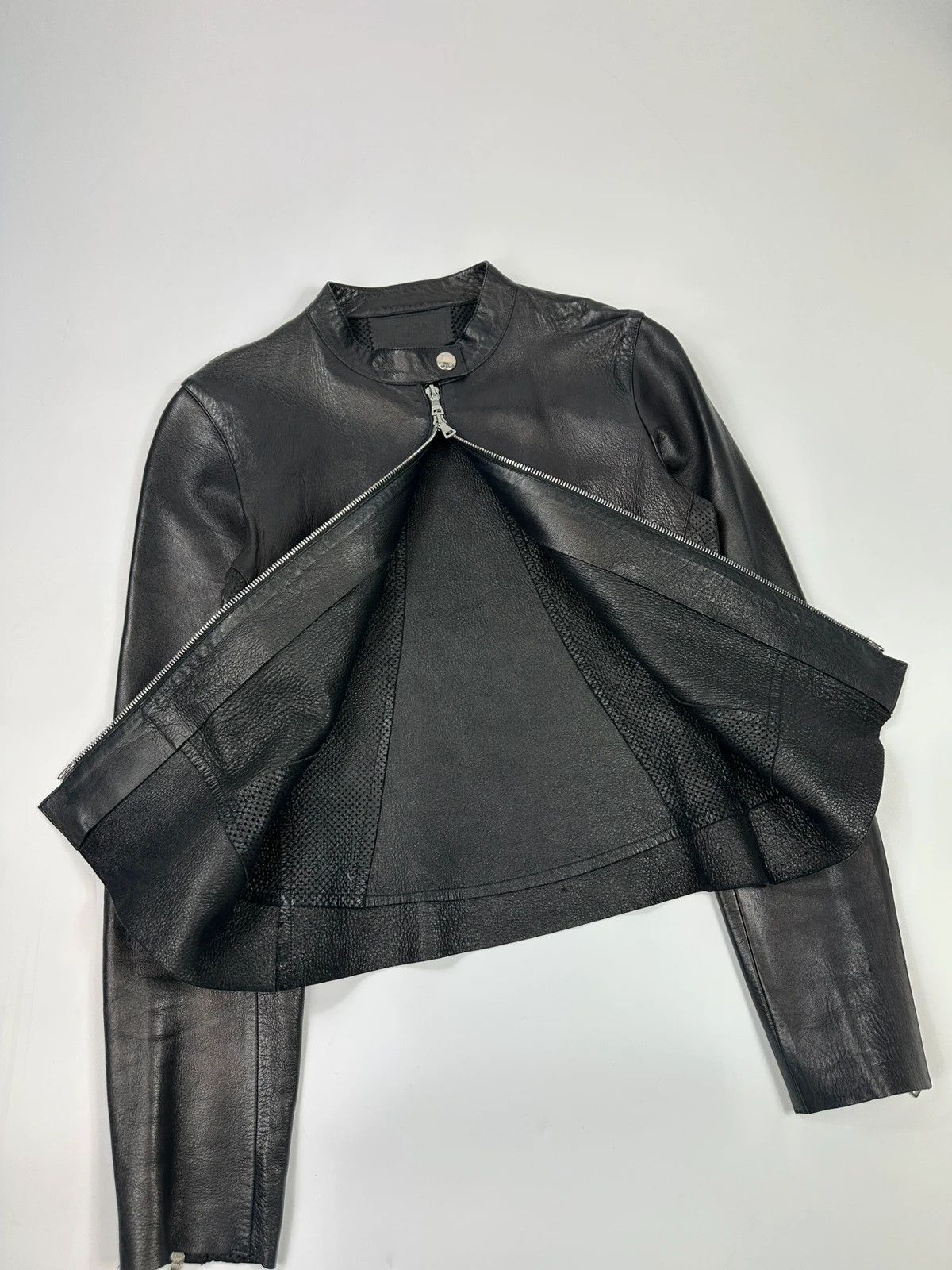Prada Prada Milano FW1999 Black Perforated Leather Jacket Size S / US 4 / IT 40 - 11 Thumbnail
