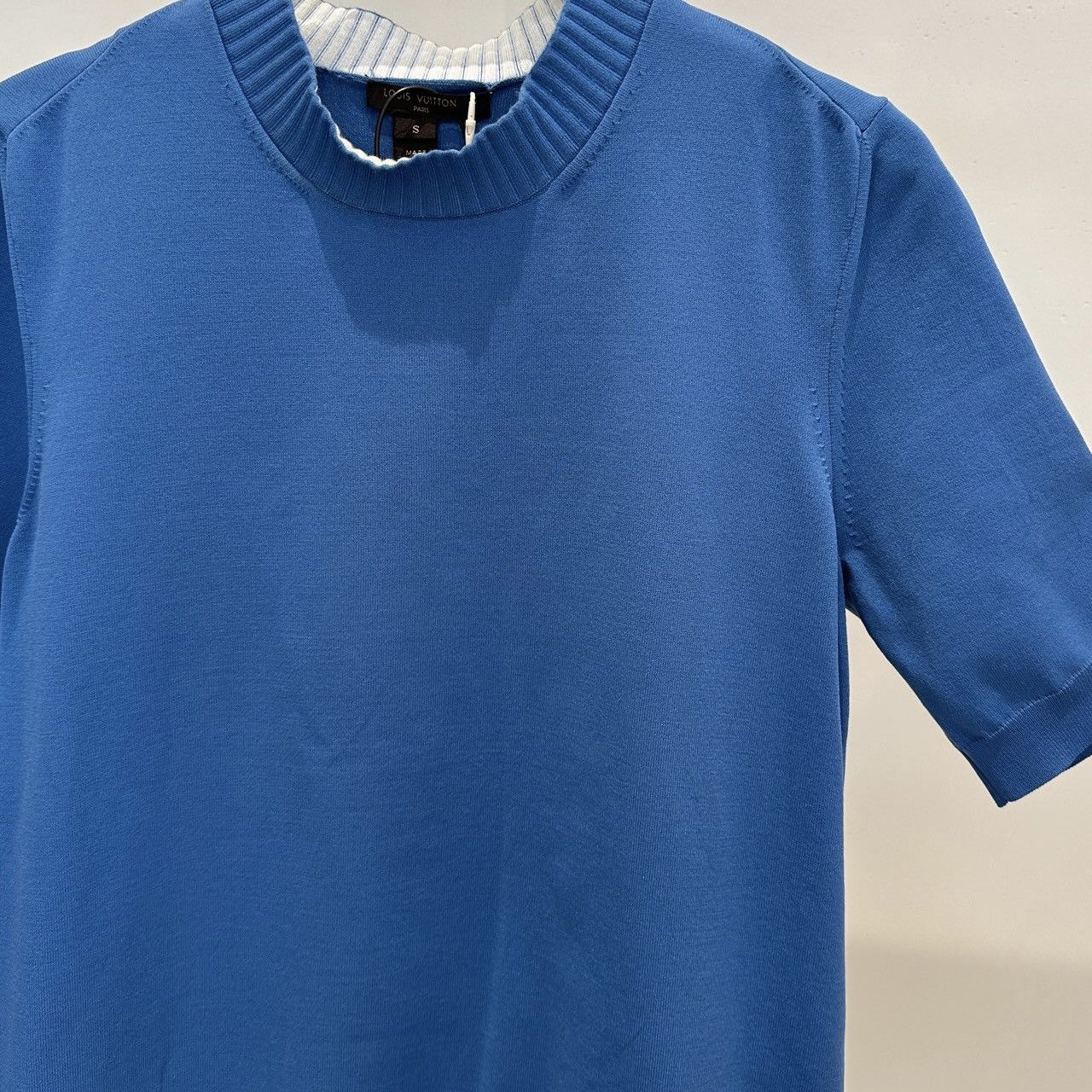 Louis Vuitton Louis Vuitton blue logo short-sleeved knit shirt Size S / US 4 / IT 40 - 2 Thumbnail