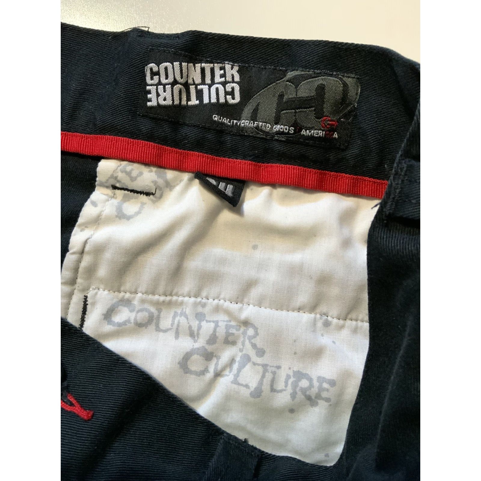 Vintage VINTAGE Counter Culture Skateboarding Black Shorts Sz. 34 Men 34 Regular Chino 90s 00s Mens Size US 34 / EU 50 - 8 Thumbnail