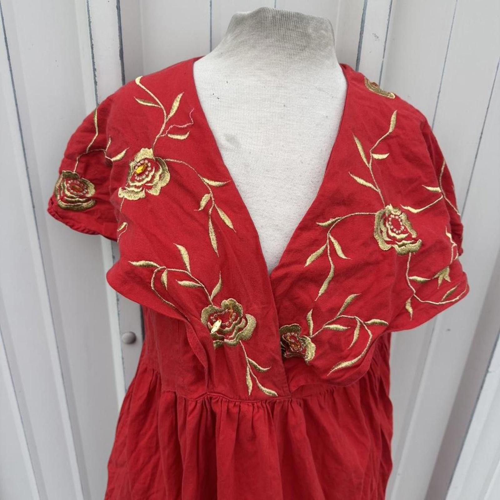 Other Red vintage 70s embroidered rose dress Size L / US 10 / IT 46 - 2 Thumbnail