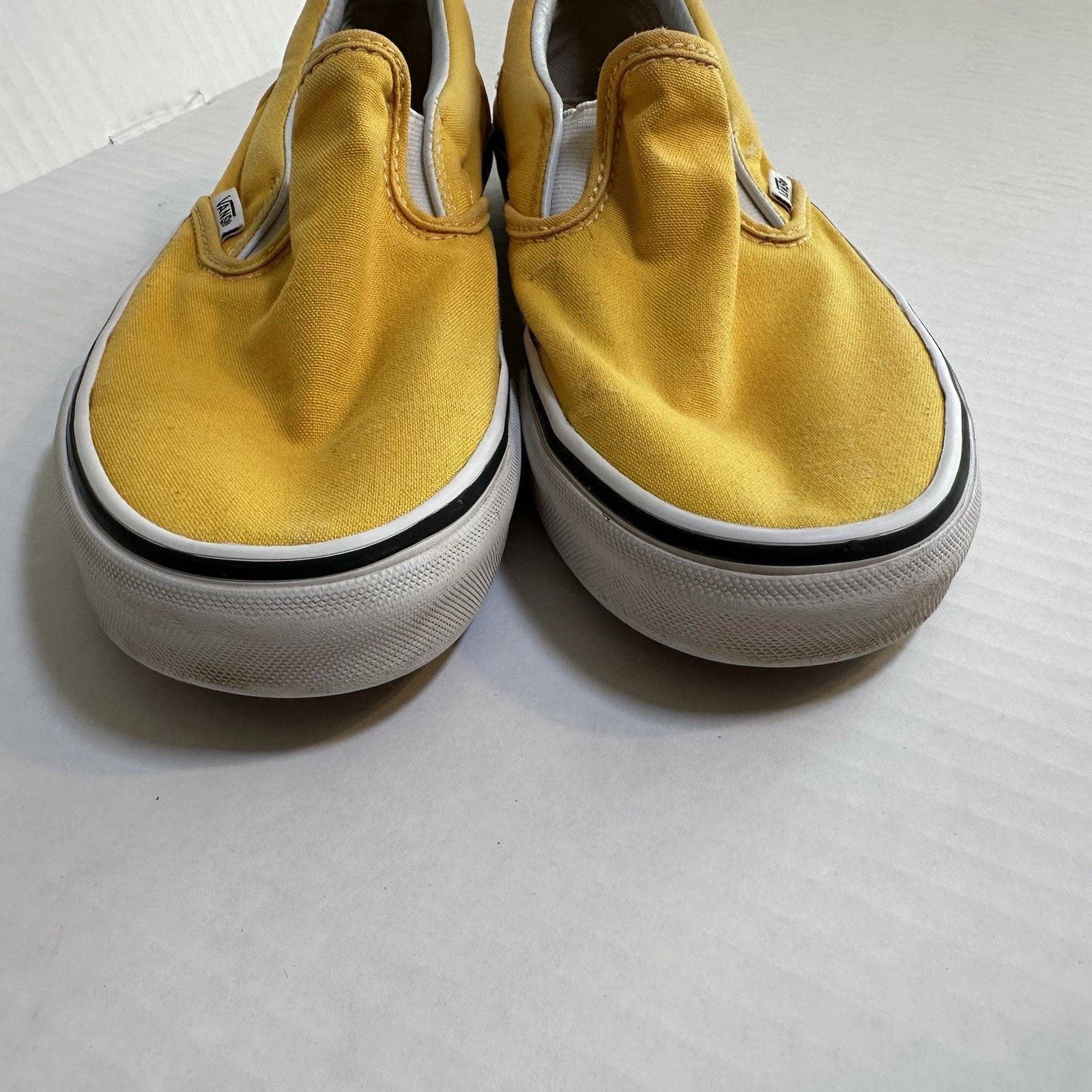 Vans Vans Classic Slip-on Yellow Shoes M5.5 /Wo7 Skate Sneakers Size US 6.5 / EU 39-40 - 3 Thumbnail