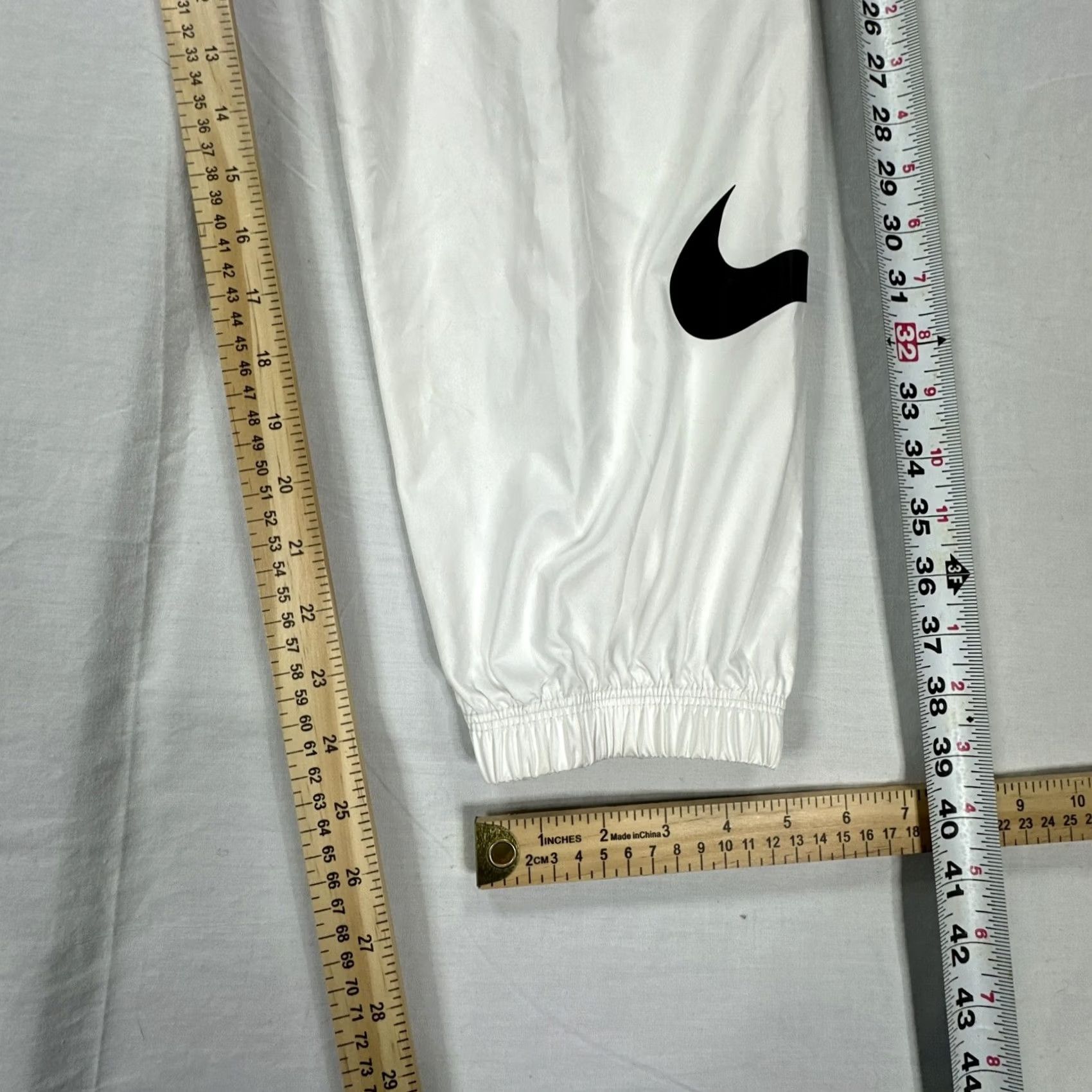 Nike Nike Sportswear Womens L Swoosh Tapered Jogger Pants White NSW Size 36" / US 14 / IT 50 - 3 Thumbnail
