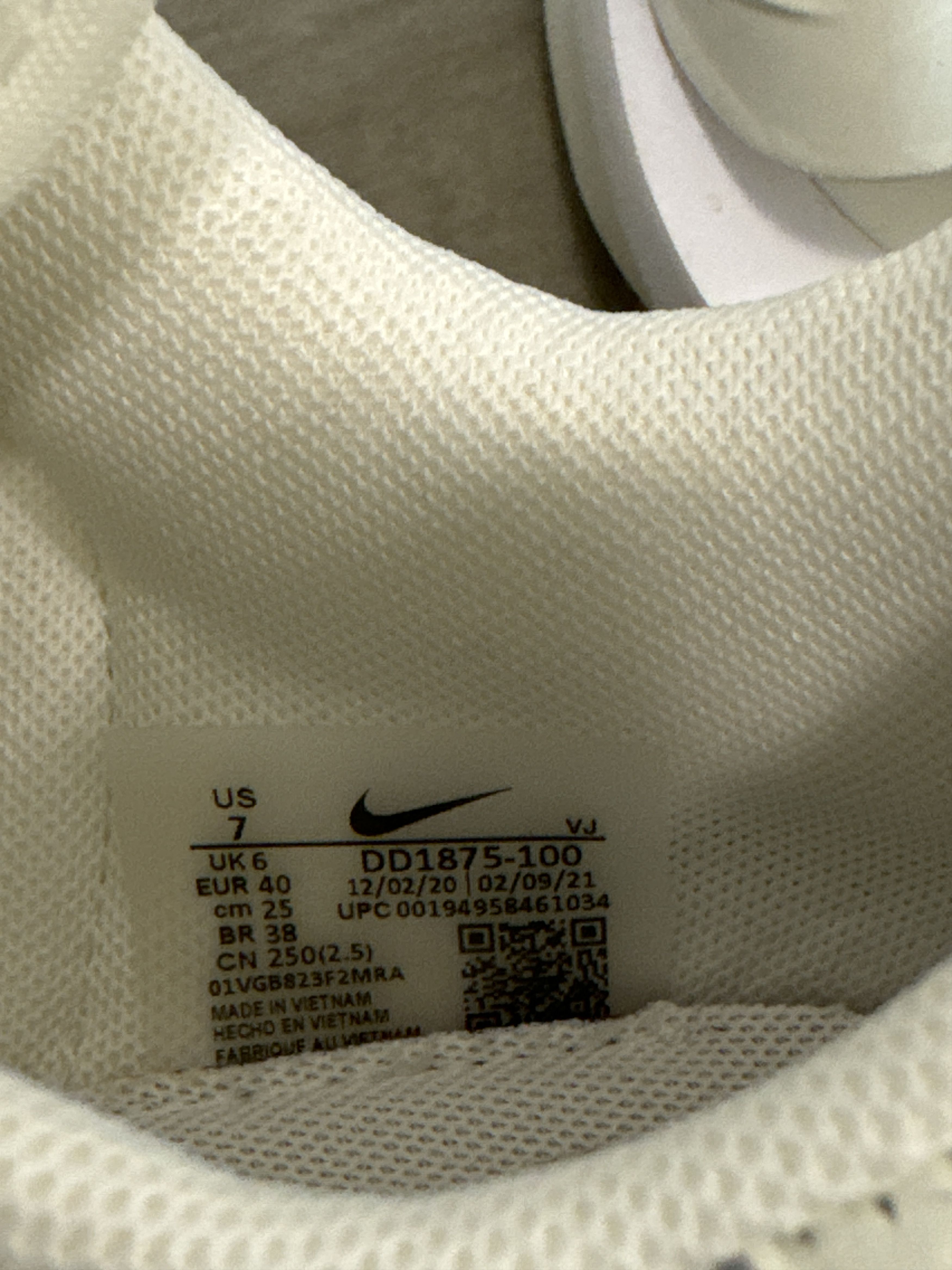 Nike × Sacai Nike Sacai x Vaporwaffle Size US 7 / EU 40 - 6 Thumbnail