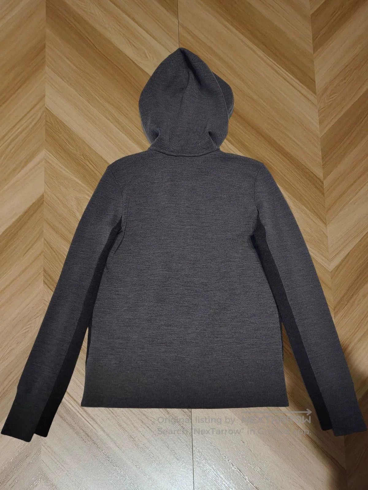 Burberry burberry wool hoodie in near new condition. Size US M / EU 48-50 / 2 - 2 Thumbnail