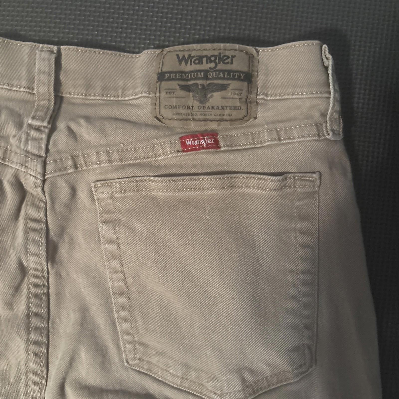 Wrangler Wrangler Carpenter Pants Men's (Measured 33x32) Tan Canvas Size US 33 - 7 Thumbnail