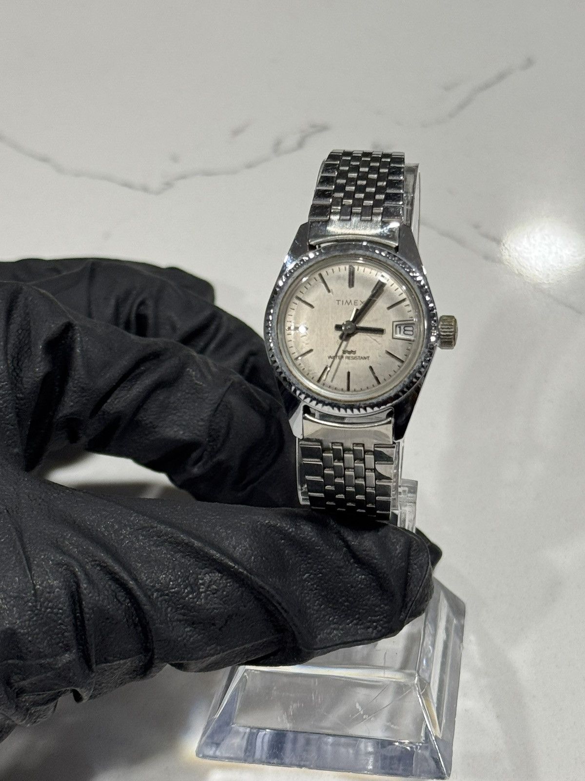 Timex Manual wind Timex w/ fluted bezel & stainless steel bracelet Size ONE SIZE - 6 Thumbnail