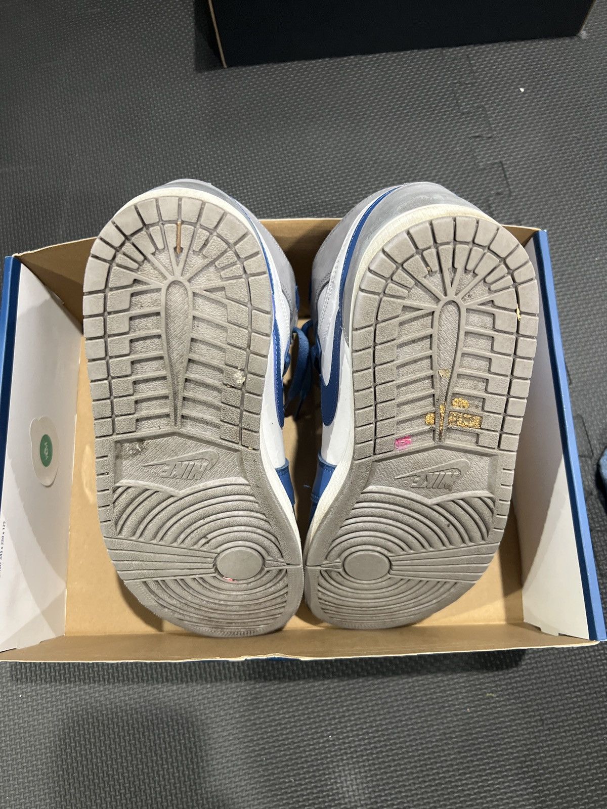 Nike Jordan 1 High Size US 11.5 / EU 44-45 - 6 Thumbnail
