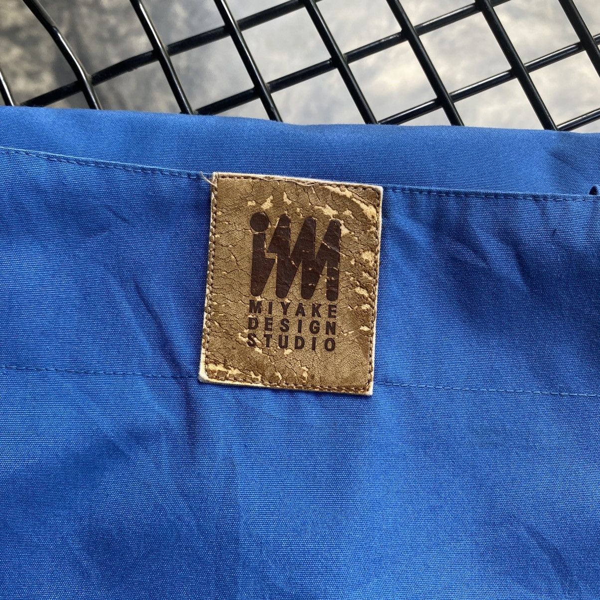 Issey Miyake IM MIYAKE DESIGN STUDIO Vibrant blue apron Size ONE SIZE - 3 Thumbnail