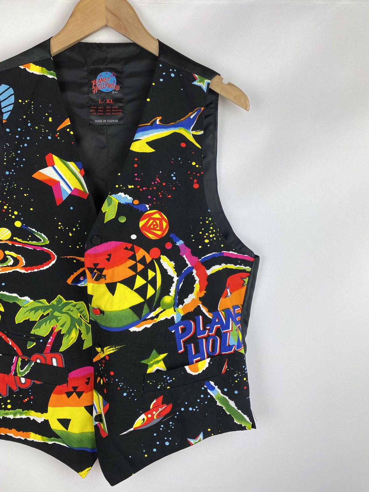 Planet Hollywood Planet Hollywood vintage overprinted art vest gilet Size US L / EU 52-54 / 3 - 3 Thumbnail