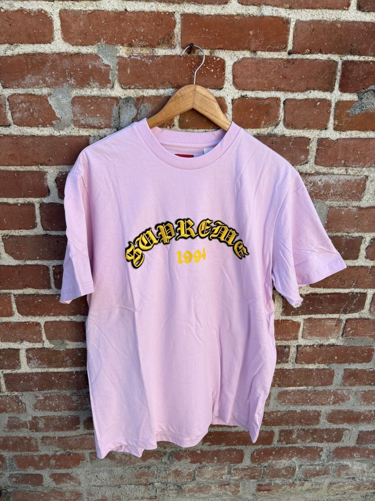 Supreme Supreme Old English Glow Tee Size US L / EU 52-54 / 3 - 1 Thumbnail