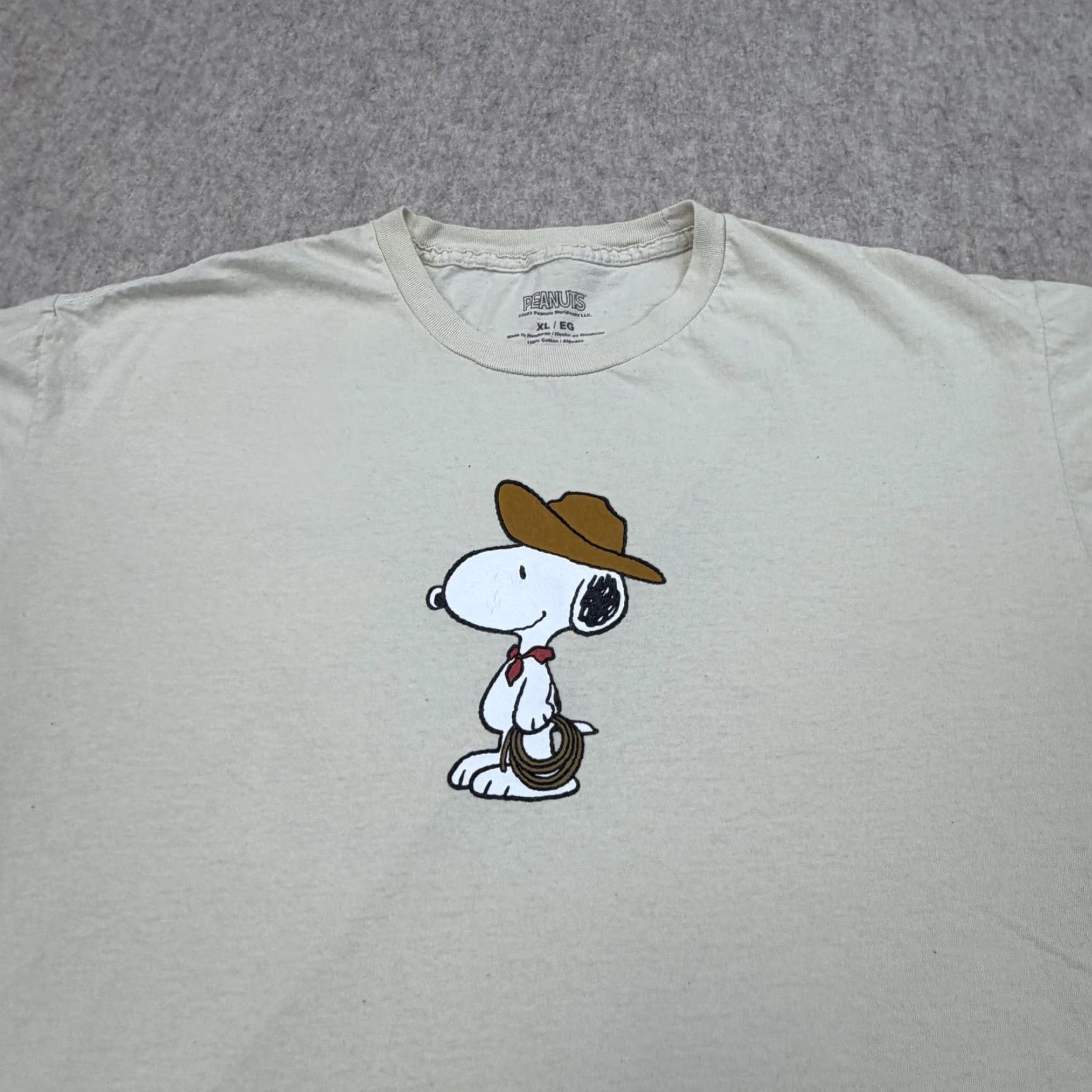 Peanuts Peanuts Snoopy Cowboy Shirt Mens XL White Western Cactus Double Sided Graphic T-Shirt Crew Neck Short Sleeve Graphic Print Cartoon Size US XL / EU 56 / 4 - 3 Thumbnail