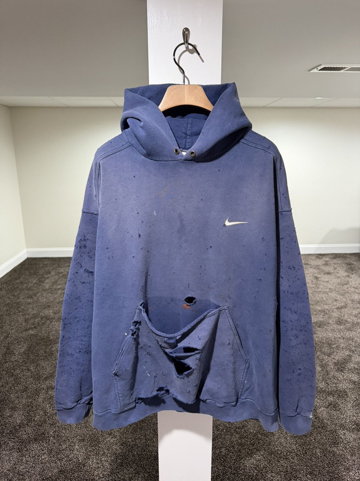 Vintage Nike 90’s Thrashed Distressed Faded Blue Hoodie