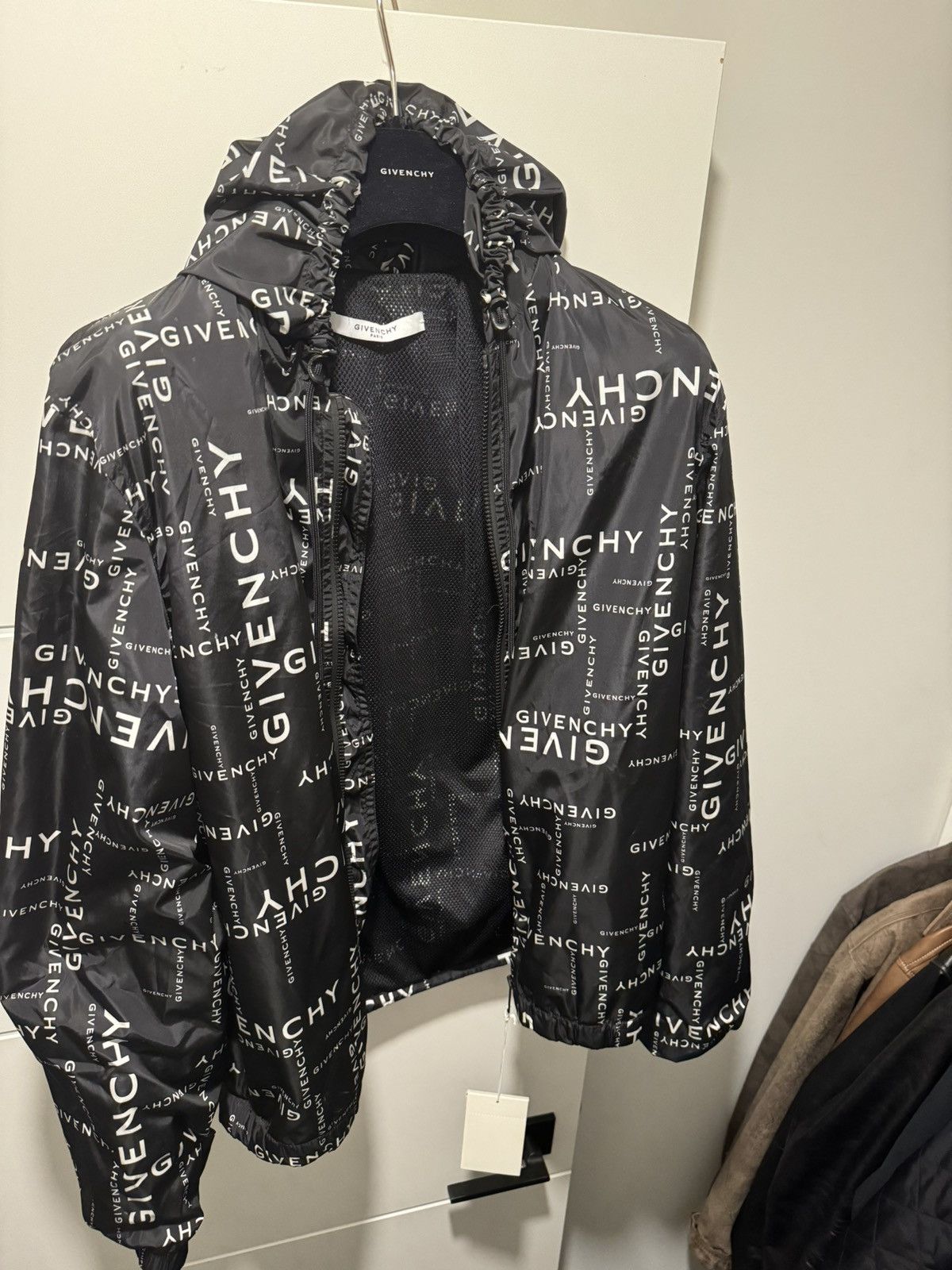 Givenchy Givenchy/Crossword Windbreaker/Rain Jacket Size US M / EU 48-50 / 2 - 2 Thumbnail