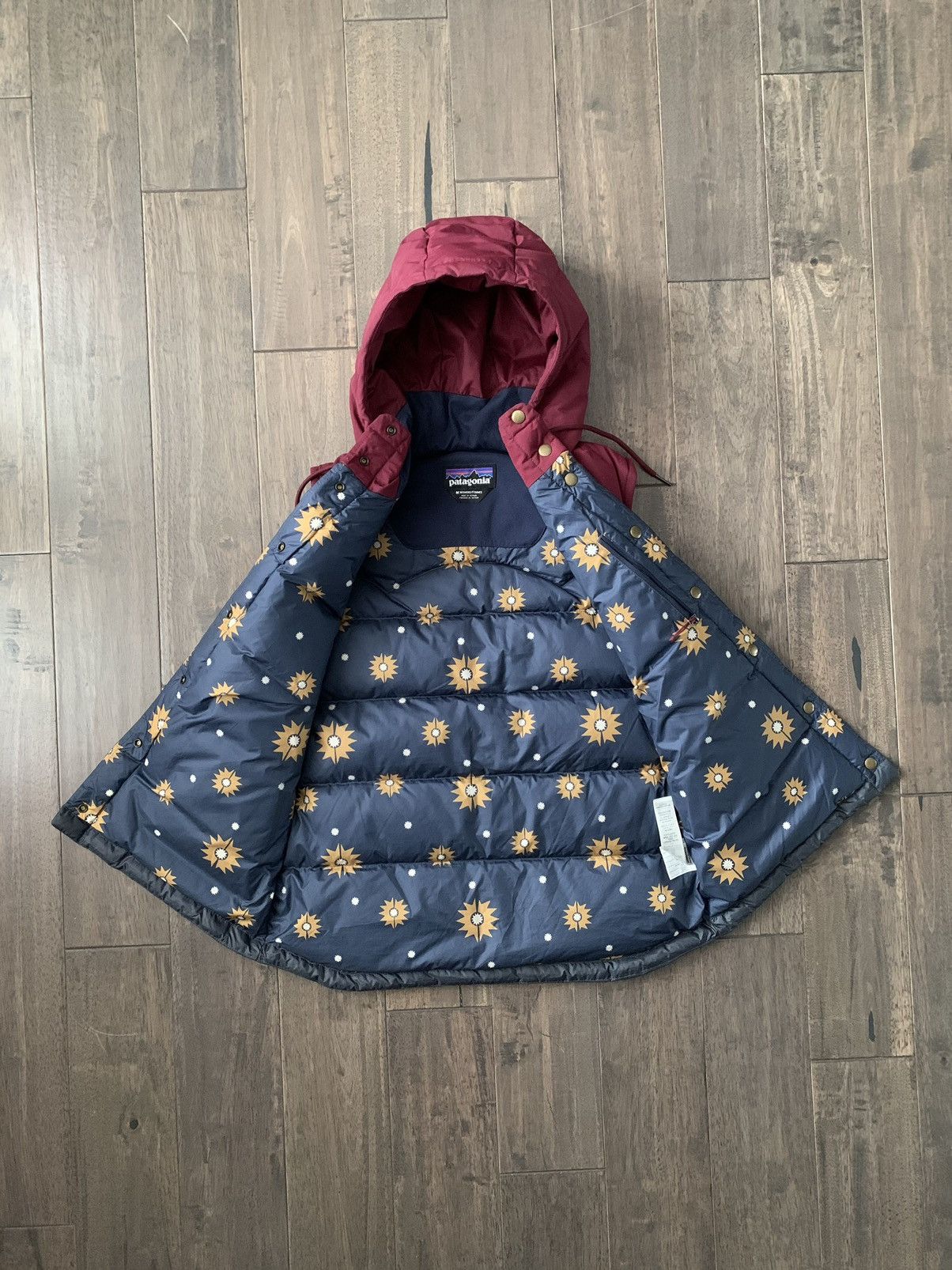 Patagonia 🌞 Patagonia Women's Bivy Down Hooded Vest (Sz M Size M / US 6-8 / IT 42-44 - 2 Thumbnail
