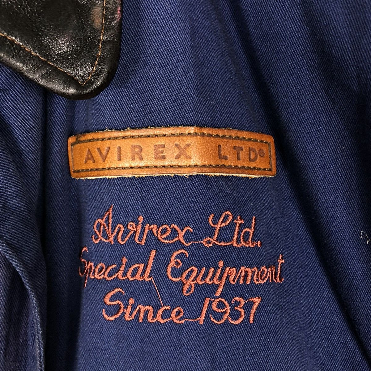 Avirex 🔥VTG 80’s BRIEFING TIME AVIREX BOMBER JACKET LEATHER COLLAR Size US M / EU 48-50 / 2 - 19 Thumbnail