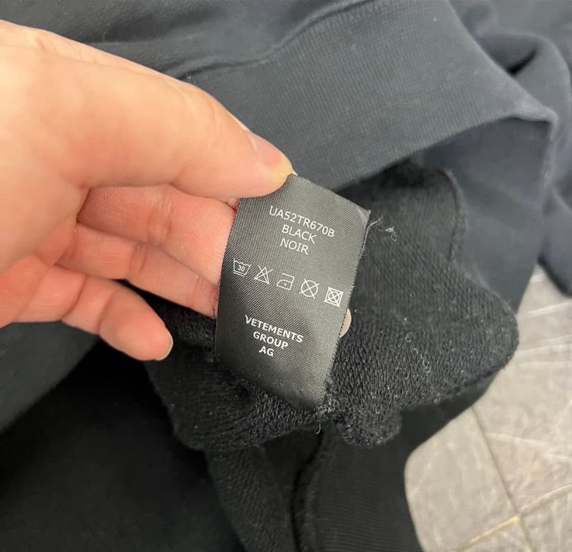 Vetements Vetements Made In Europe Sweatshirt Size US XL / EU 56 / 4 - 6 Thumbnail
