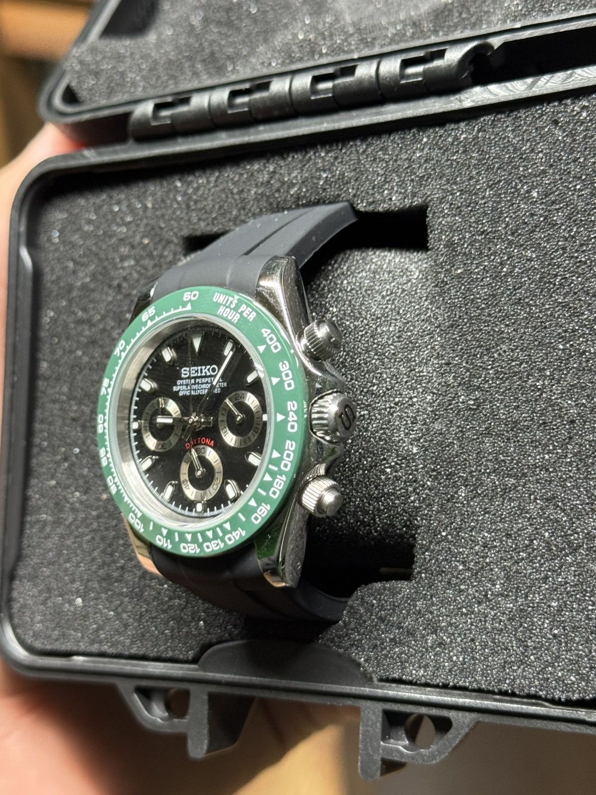 Seiko Custom Seiko VK63 Chronograph – Green Tachymeter Bezel Size ONE SIZE - 2 Thumbnail