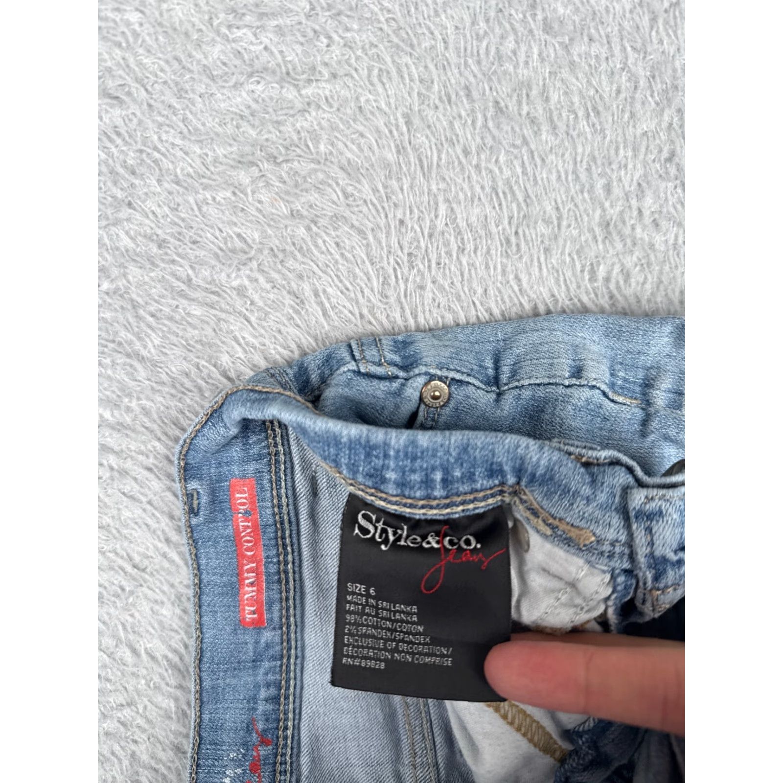 Vintage Style&co. Jeans Women Flared Jeans 6 Light Blue Denim Mid Rise 25x29 Blue, 5-Pocket, 29 Inseam, Regular, Cotton, Size 6, Jeans, Women, Style&Co. Size 28" / US 6 / IT 42 - 7 Thumbnail