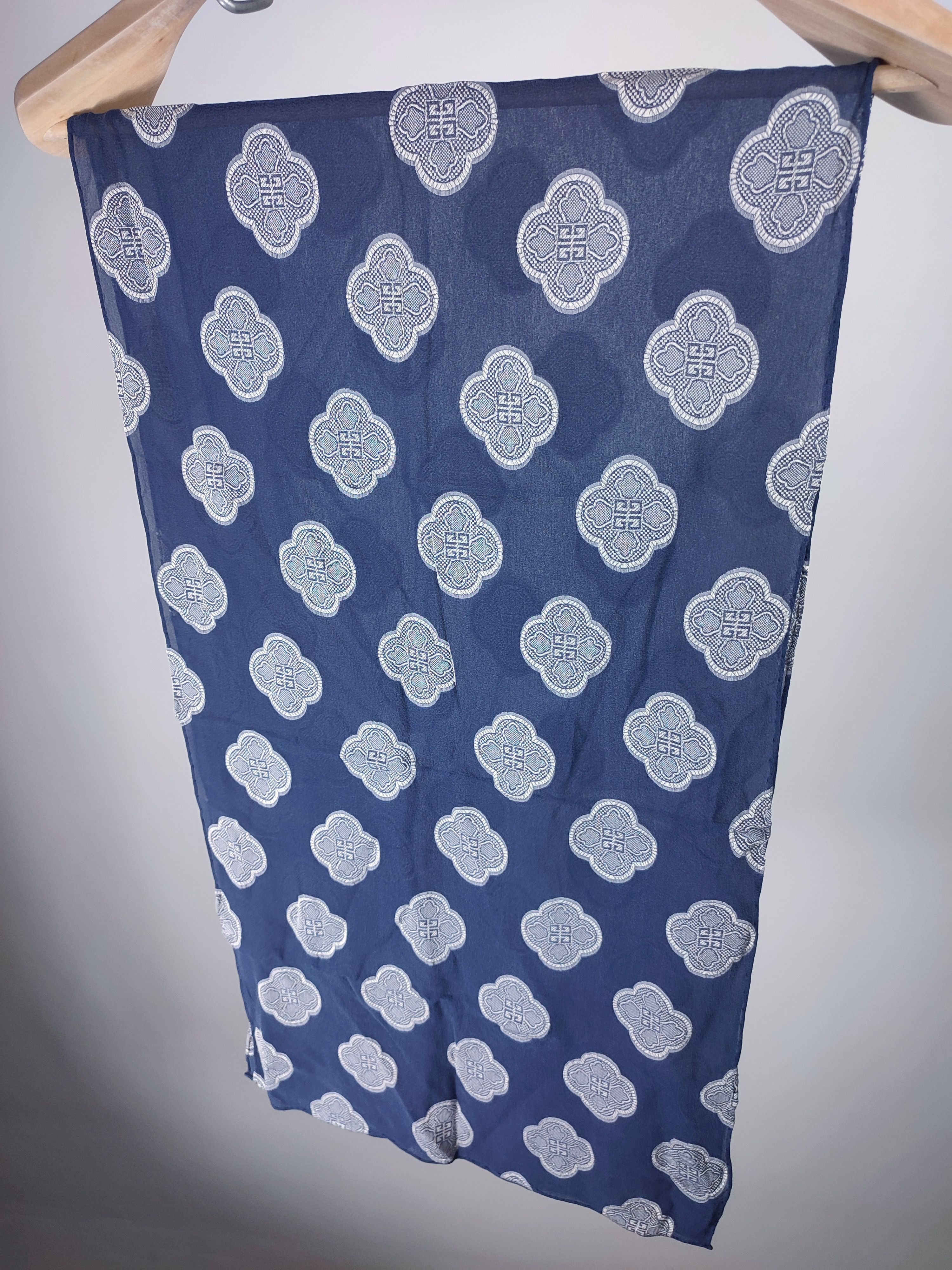 Givenchy Givenchy Logo 4G Monogram Silk Scarf Size ONE SIZE - 7 Thumbnail