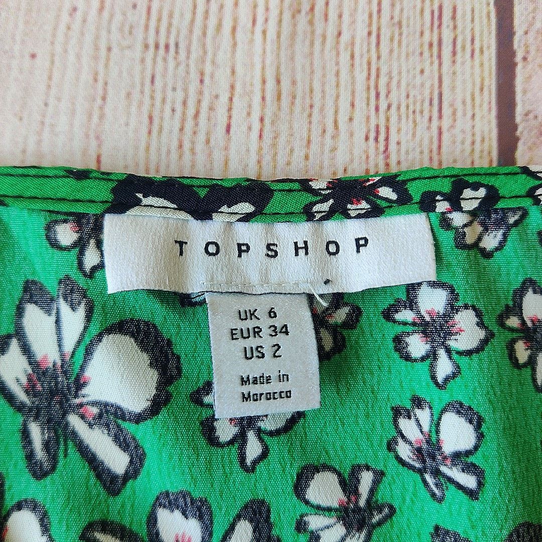 Topshop Topshop Green Tie Neck Short Sleeve Floral Top sz 2 Size XS / US 0-2 / IT 36-38 - 7 Thumbnail
