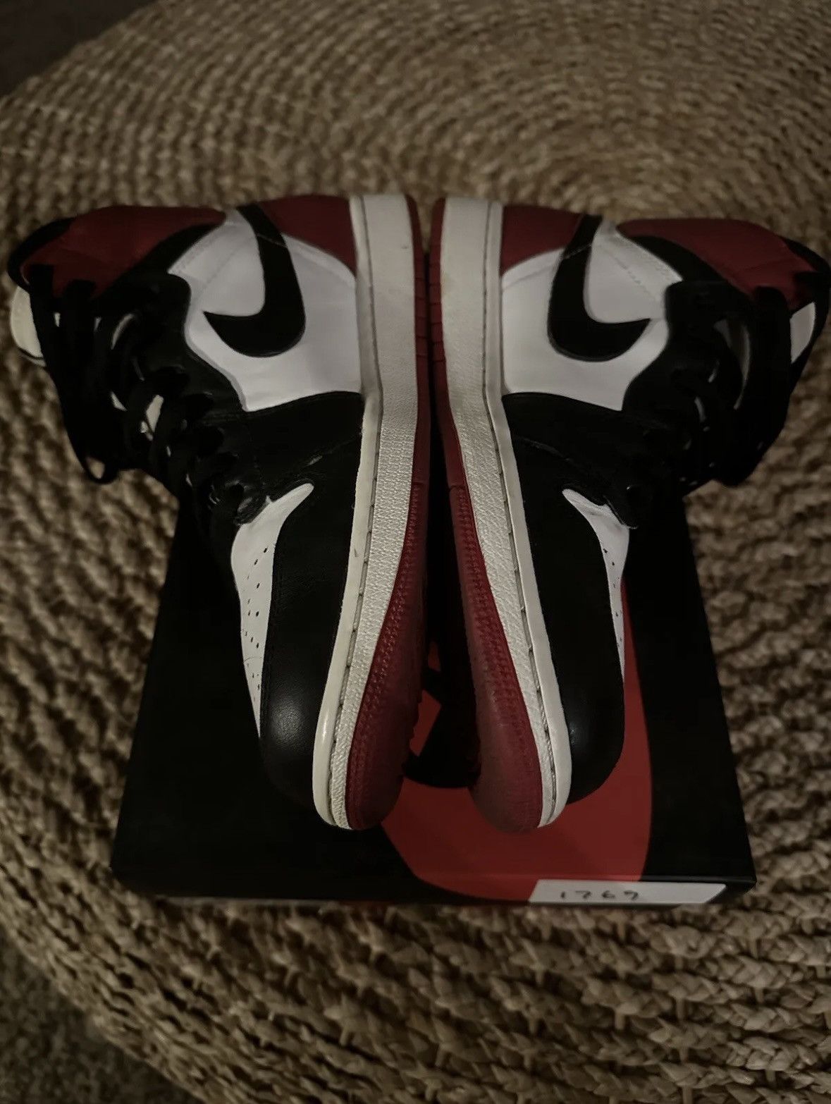 Nike Jordan 1 Retro High OG Black Toe 2013 Size US 9 / EU 42 - 2 Thumbnail