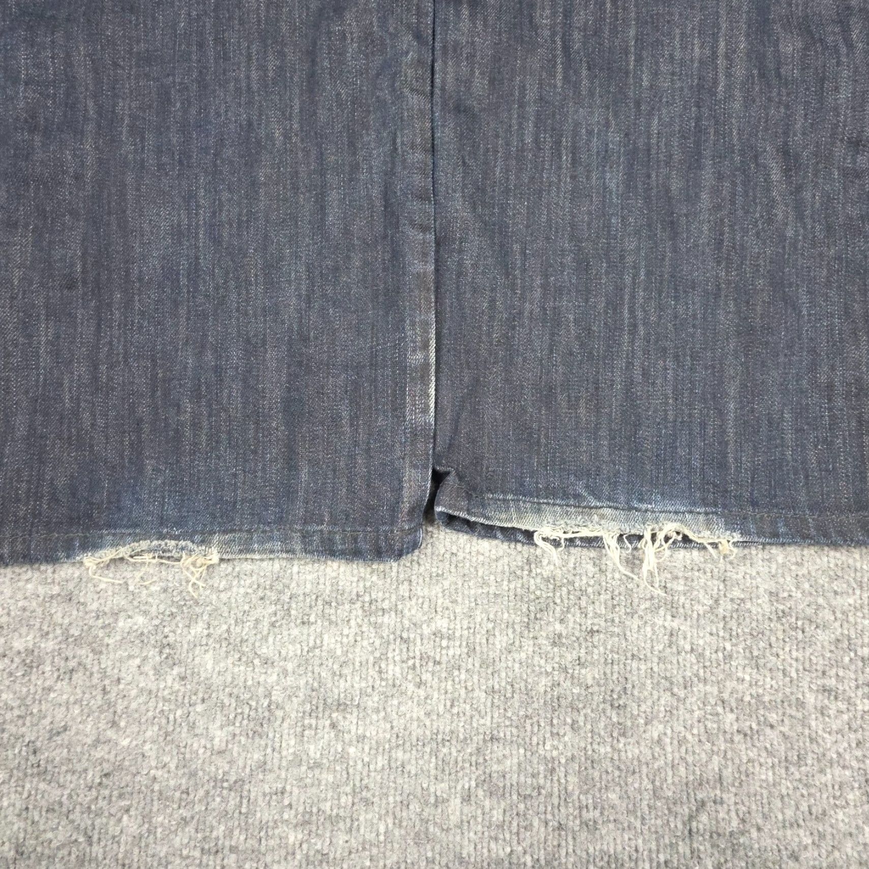 Coogi VINTAGE COOGI Jeans Baggy Wide Leg Men's 36 x 34 Dark Wash Y2K Hip Hop Leather Cotton Denim Logo Embroidered Pockets Mens Size US 36 / EU 52 - 7 Thumbnail