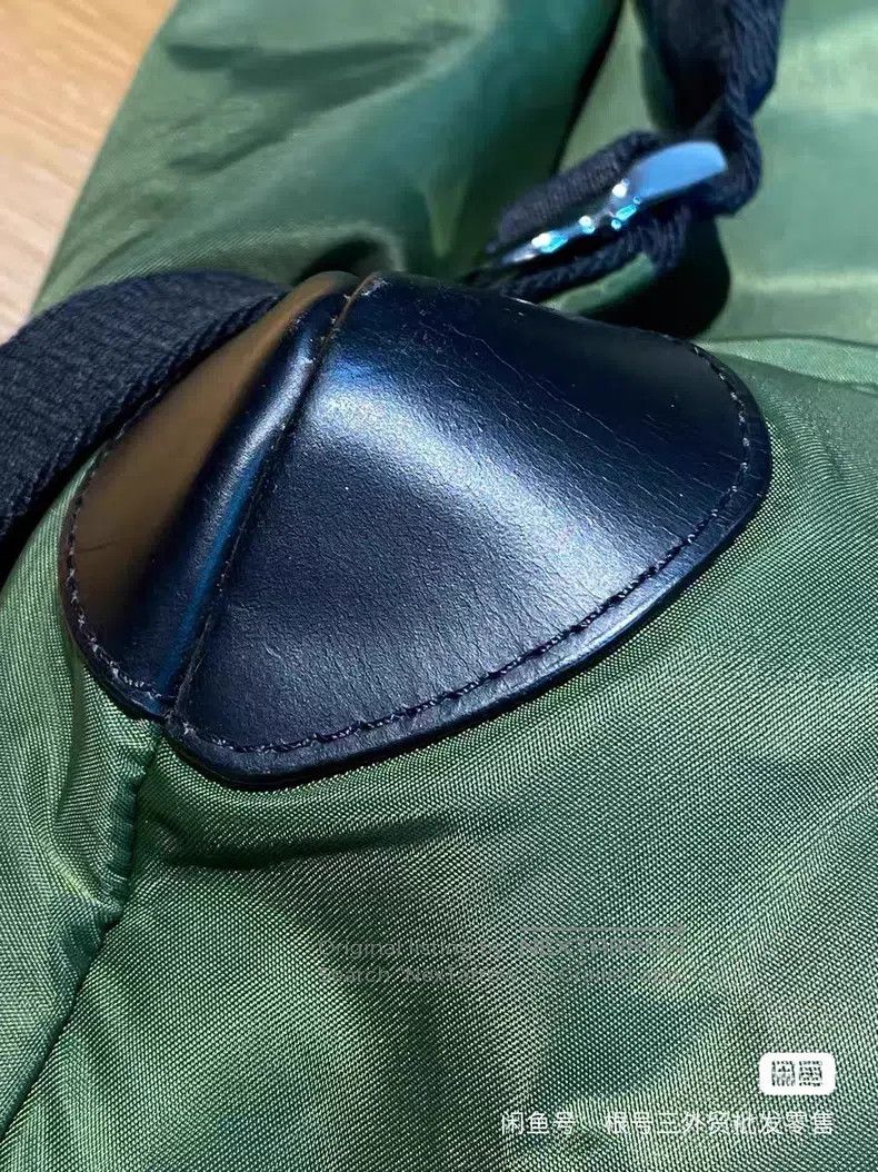 Givenchy Givenchy Wax Leather Bag Size ONE SIZE - 3 Thumbnail