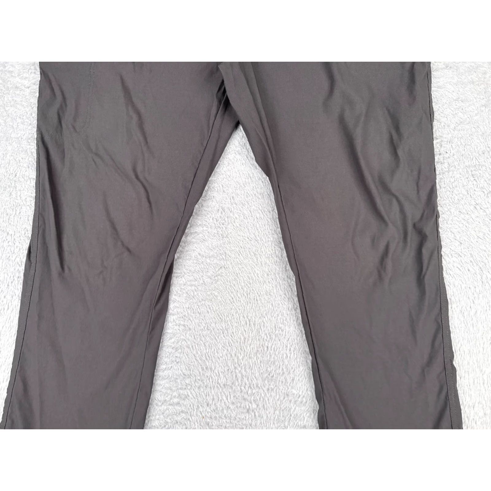 Vintage Cargo Pants Men 40 Gray Straight Leg Nylon Hike Camp ZIP Pockets 40x30 Outdoor Activewear Regular Khakis Vel? Size US 40 / EU 56 - 3 Thumbnail