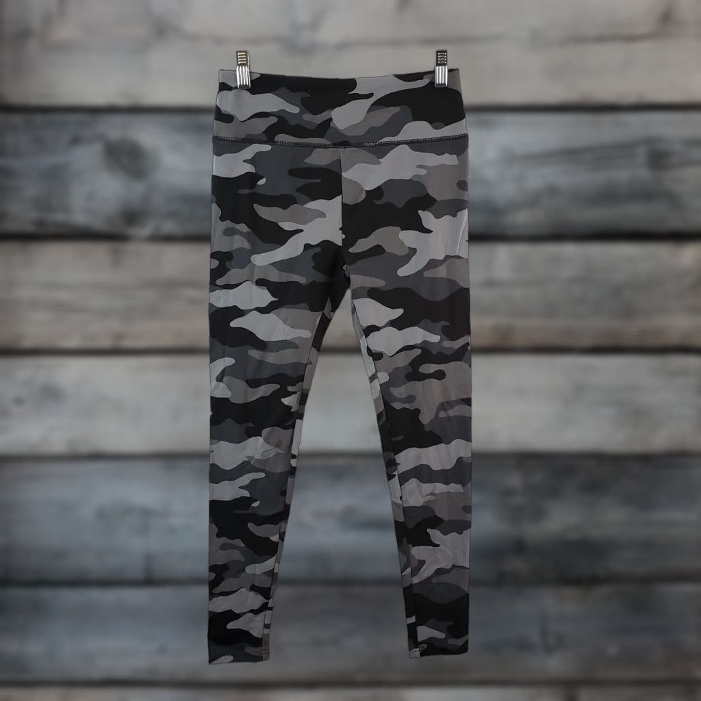 Vintage Wild Fable Leggings Women S Black Camouflage Cotton Blend Size 28" / US 6 / IT 42 - 1 Thumbnail