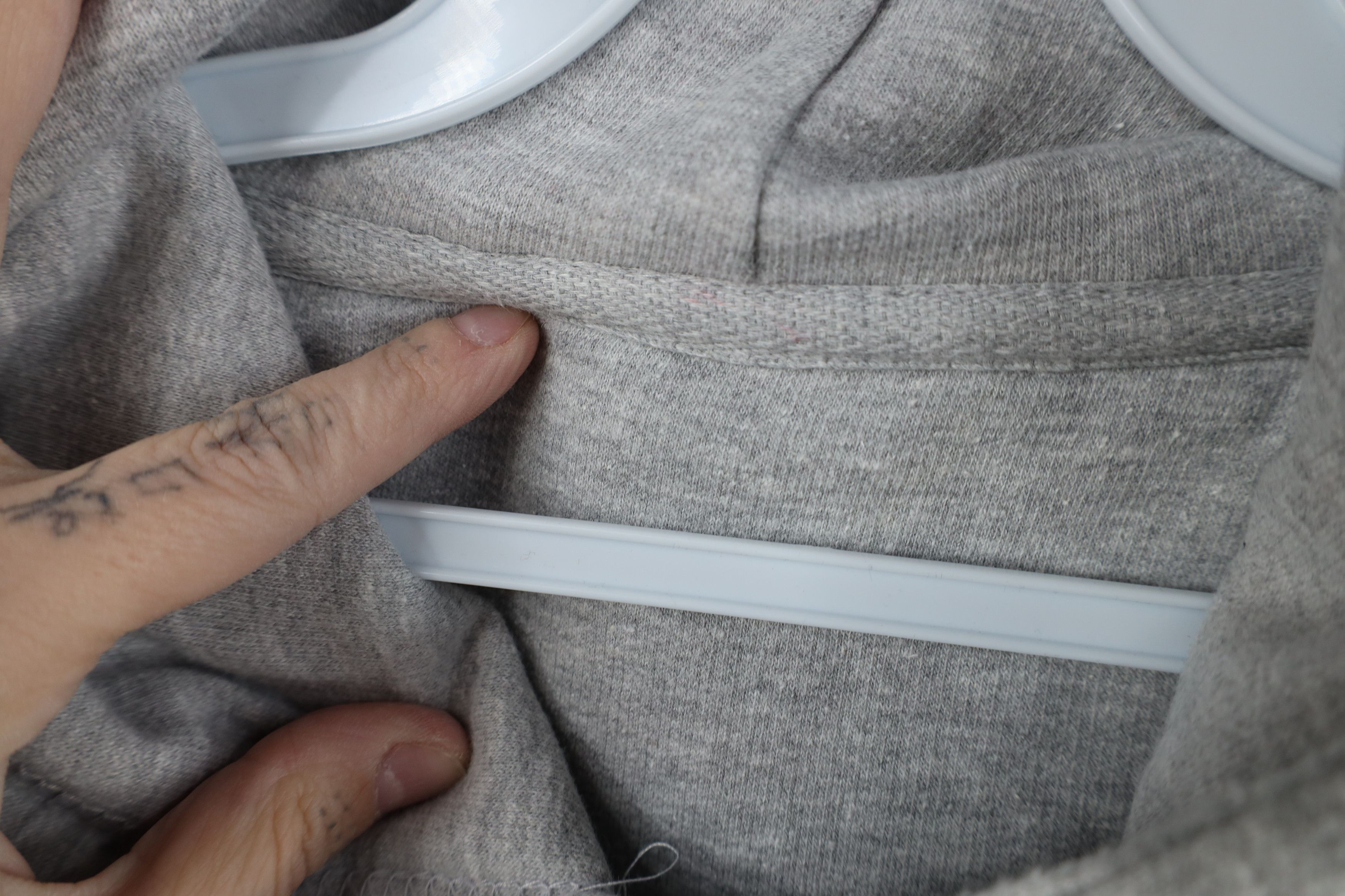 Vintage Vintage Y2K Streetwear Blank Hoodie Sweatshirt Heather Gray Size US M / EU 48-50 / 2 - 7 Thumbnail