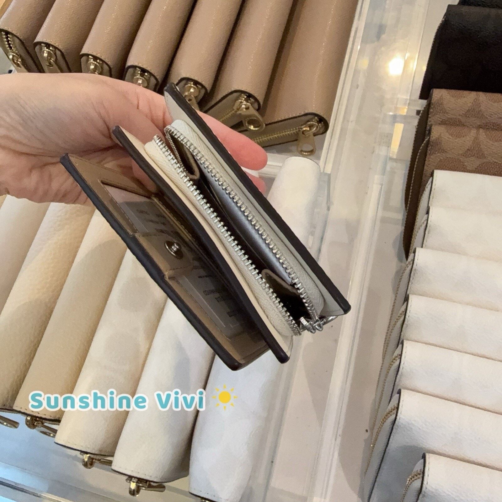 Coach NWT Coach CW789 Snap Wallet Canvas Sv/White/Chalk Size ONE SIZE - 6 Thumbnail